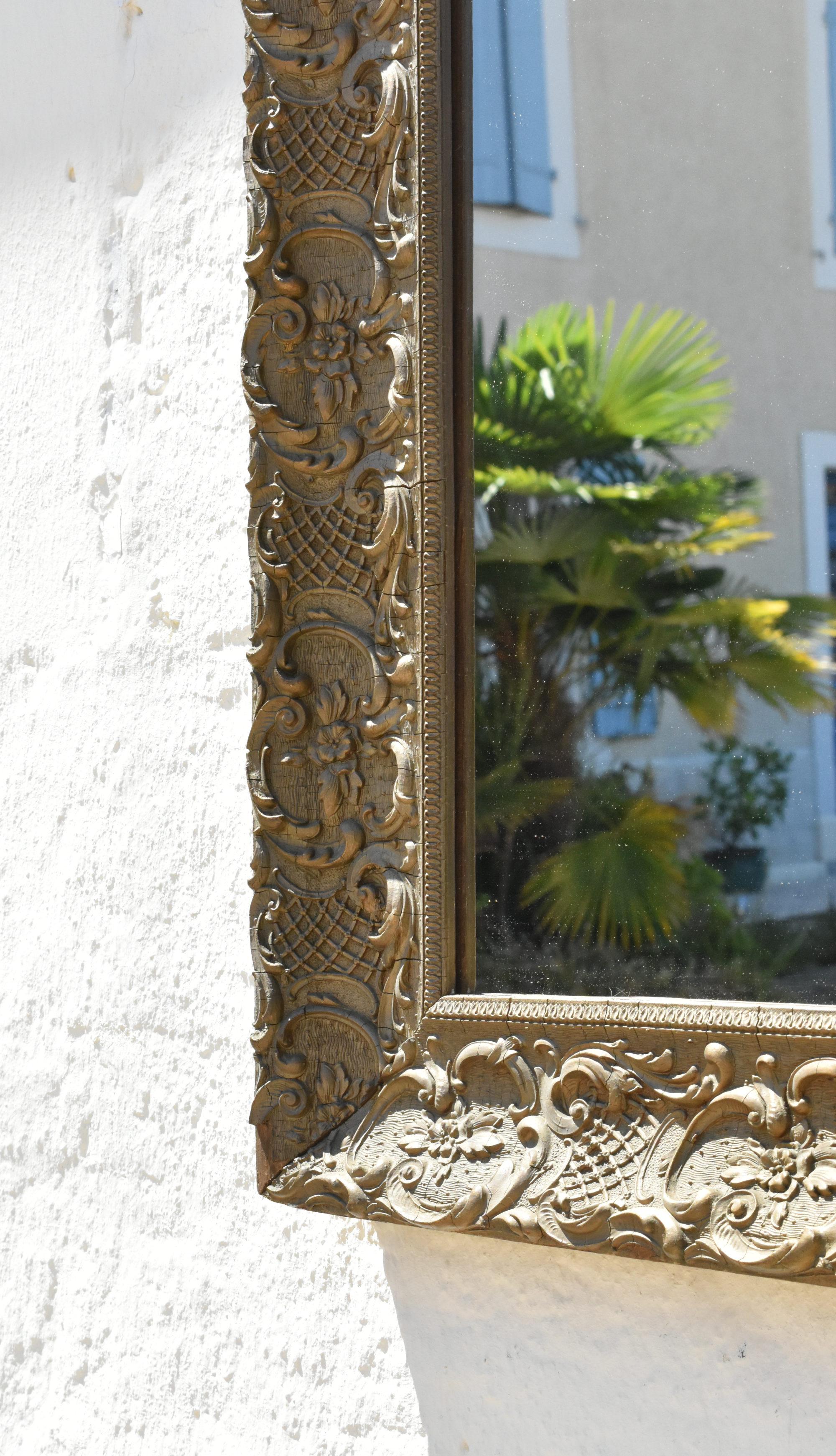 Antique French Giltwood Mirror - Specchio in legno dorato del XIX secolo in vendita 6