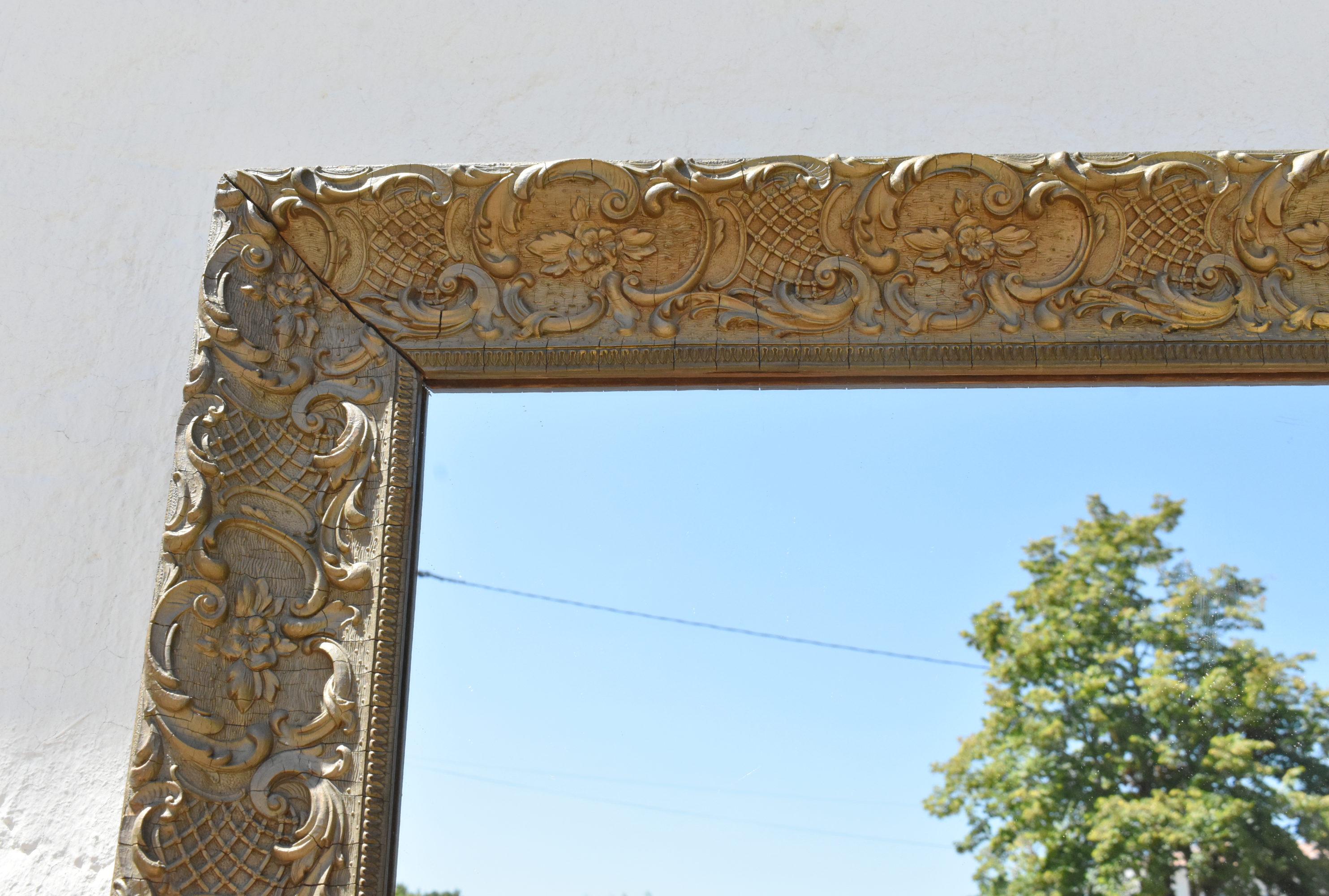 Antique French Giltwood Mirror - Specchio in legno dorato del XIX secolo in vendita 9