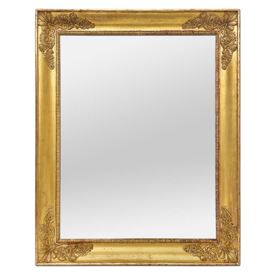 Miroir ancien en bois doré français, période Empire, vers 1810 en vente