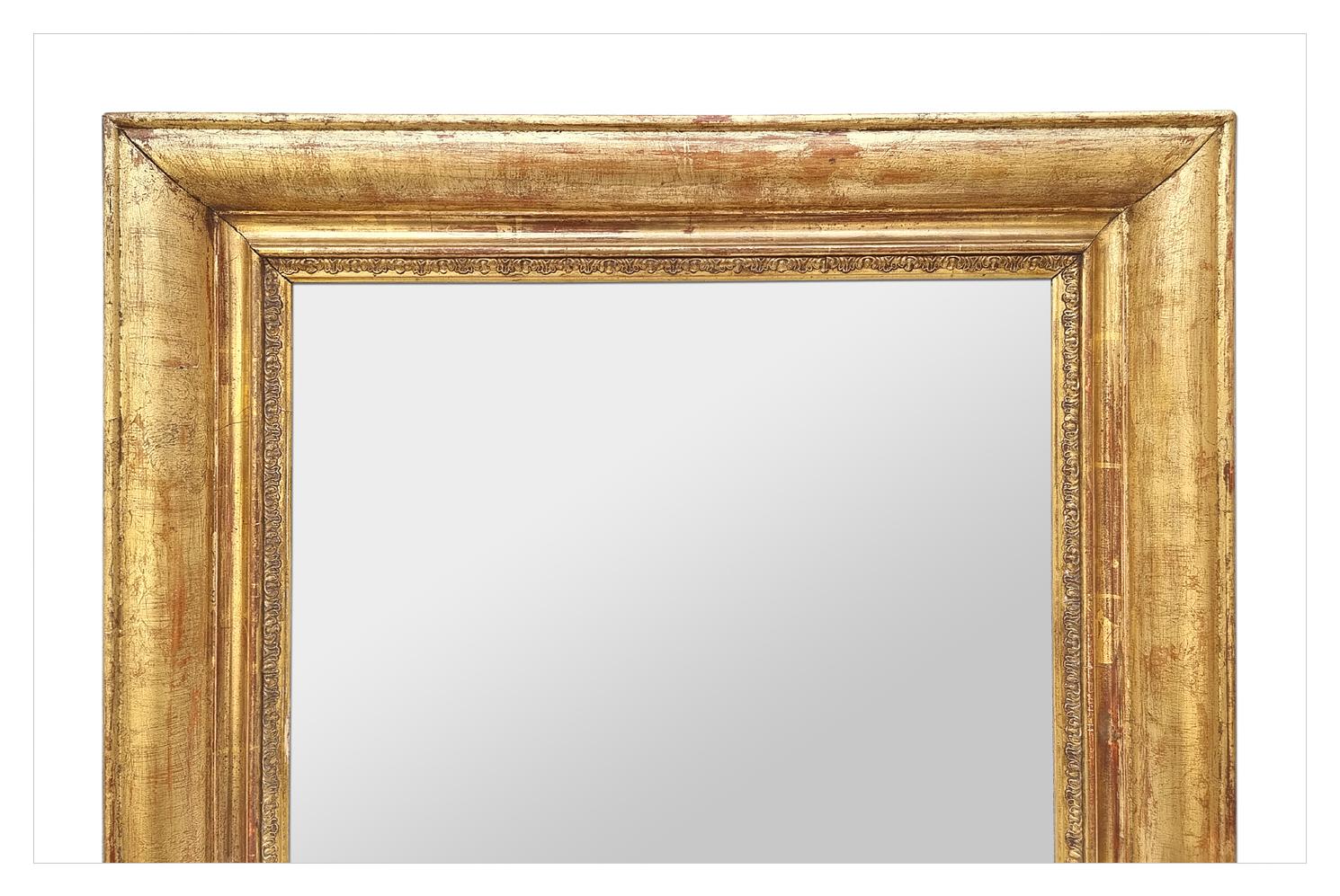 Antiker französischer Spiegel aus vergoldetem Holz, Louis-Philippe-Periode, um 1845 (Louis Philippe) im Angebot