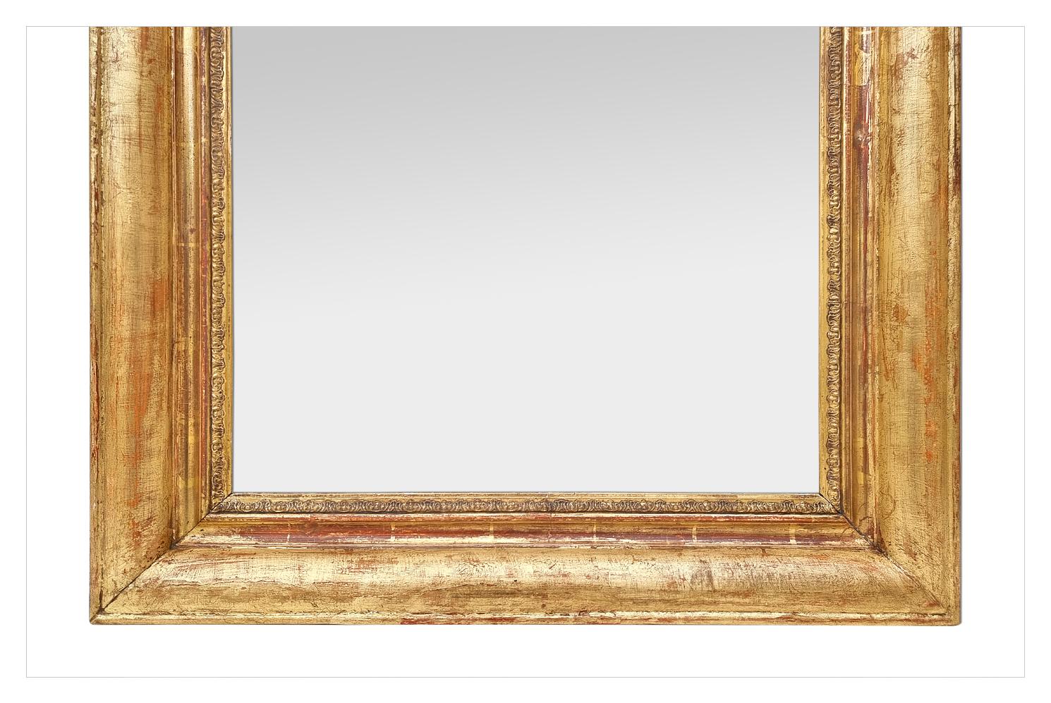Antiker französischer Spiegel aus vergoldetem Holz, Louis-Philippe-Periode, um 1845 (Vergoldet) im Angebot