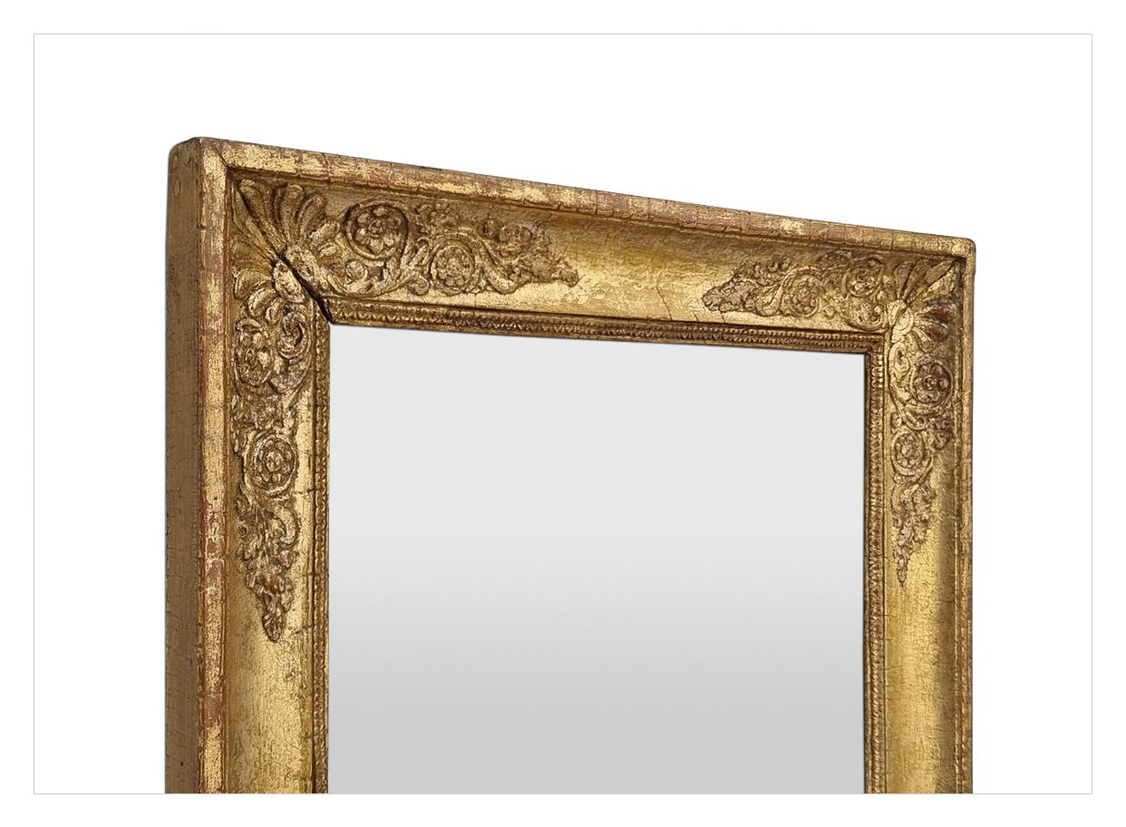 Antique French Giltwood Mirror Restoration Period, circa 1830 In Good Condition For Sale In Paris, FR