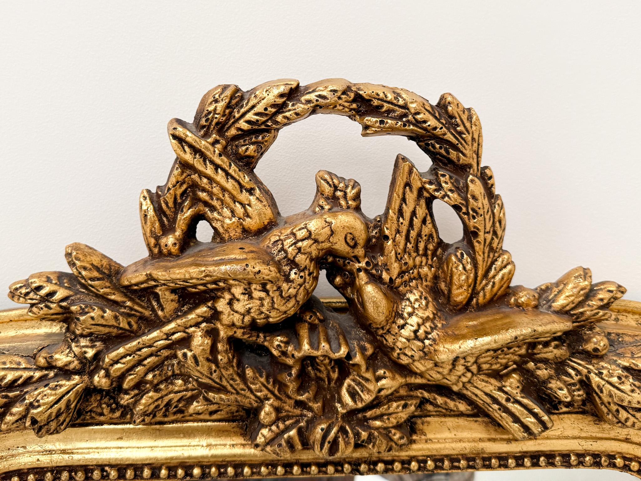 Antique Mirror francese in legno dorato con uccello e cresta d'alloro - XIX secolo in vendita 3