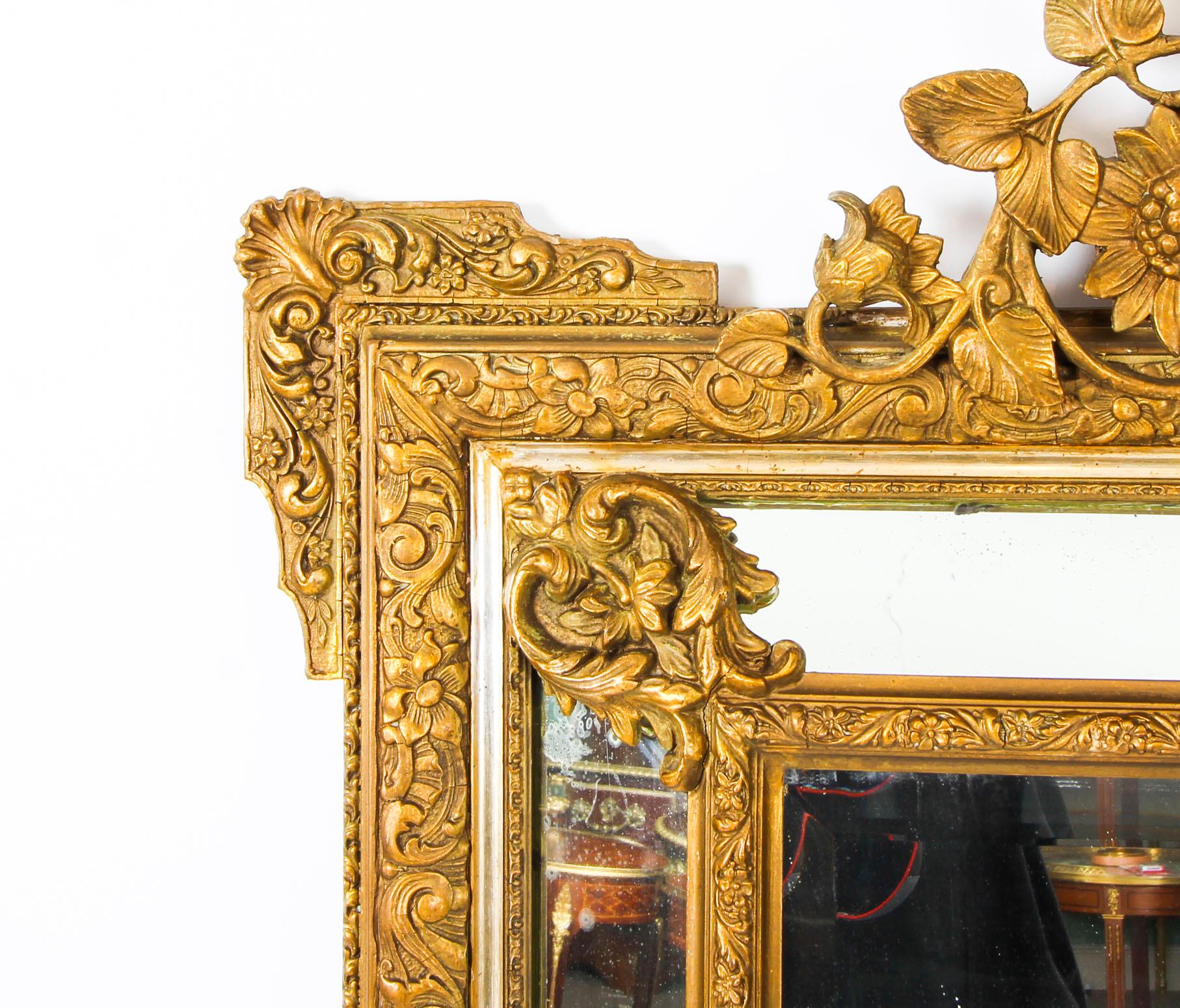 Antique French Giltwood Overmantel Louis Revival Mirror, Siglo XIX Francés en venta