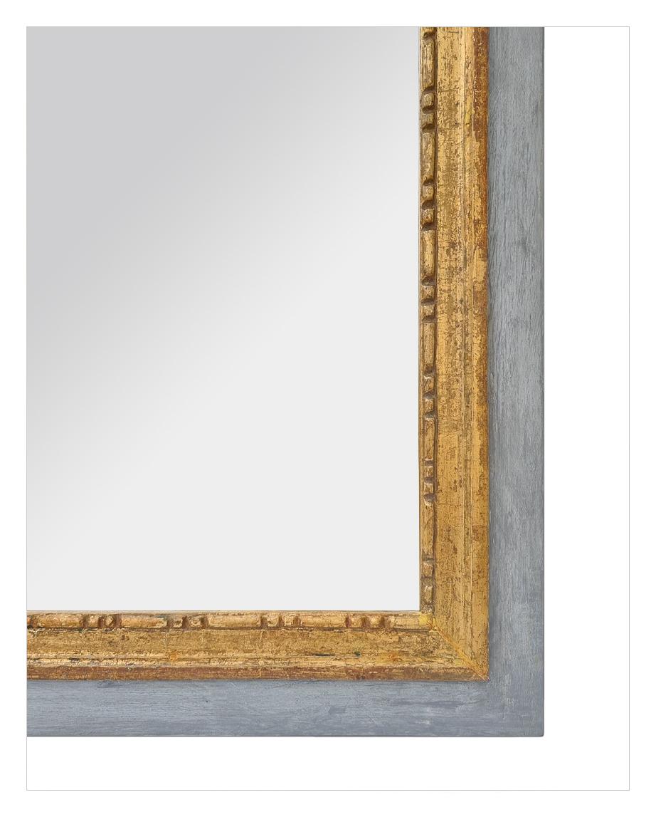 Antique French Giltwood & Painted Wood Louis XVI Period Mirror, circa 1780 In condizioni buone in vendita a Paris, FR