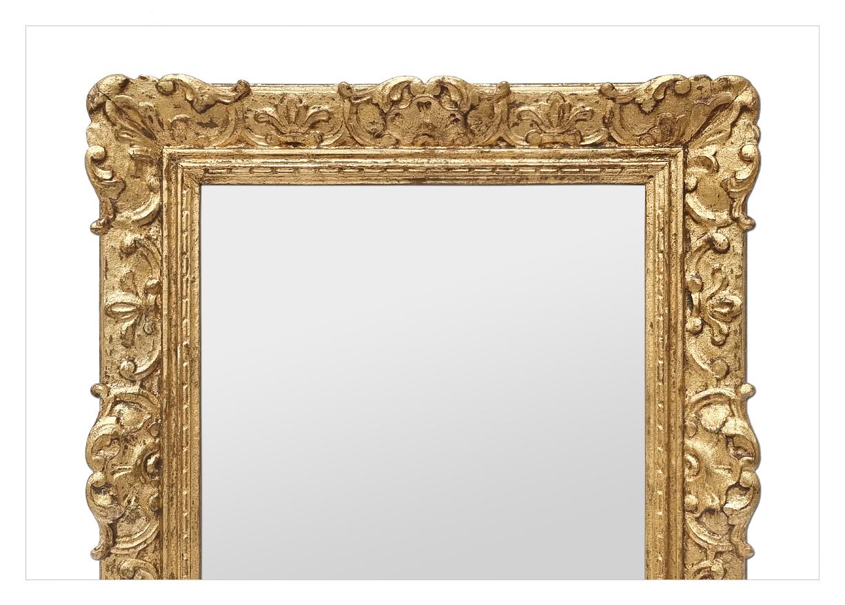 Francese Antique Mirror francese in legno dorato in stile Luigi XIV, circa 1940 in vendita
