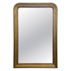 Antique French Giltwood Wall Mirror with Rounded Corners, Late 19th Century