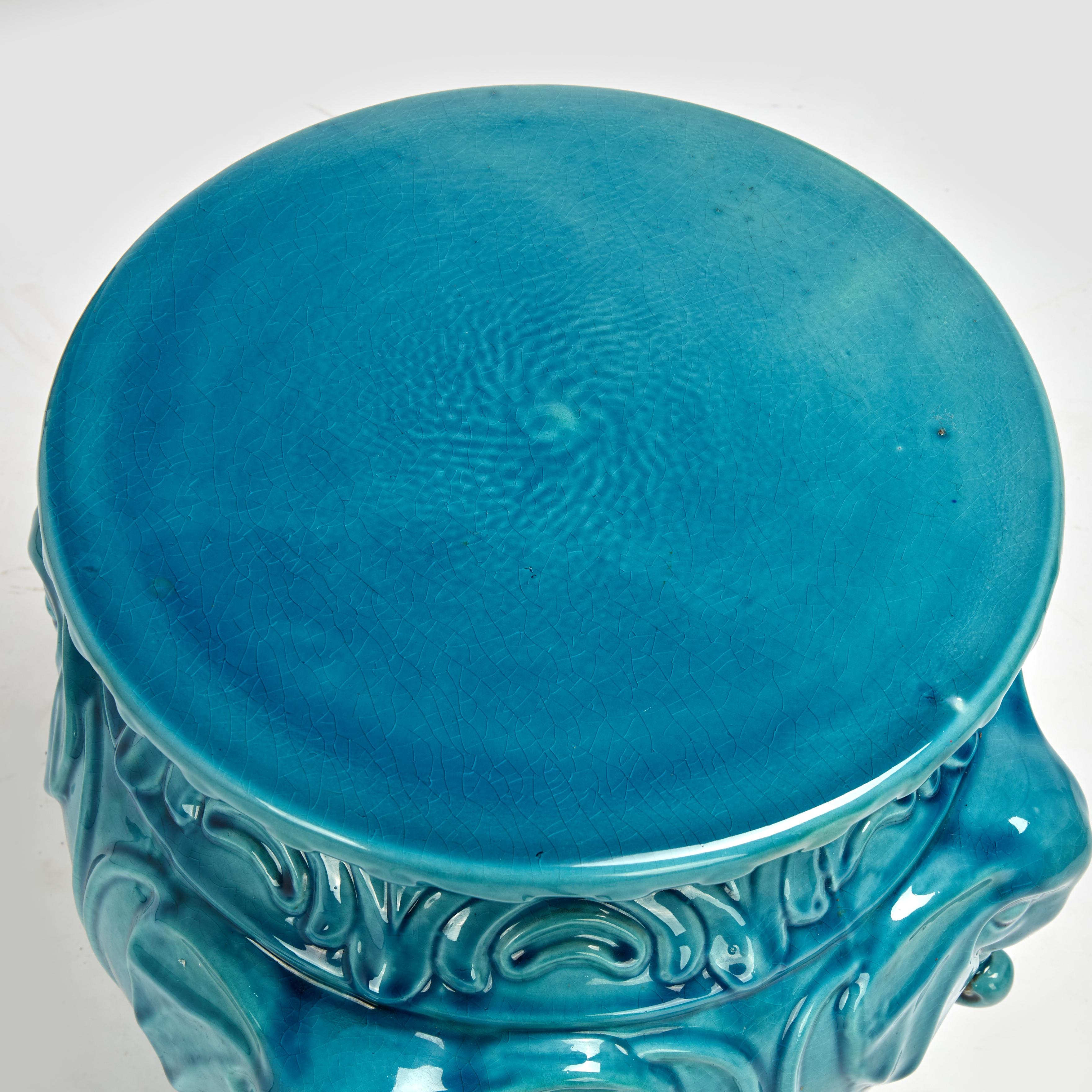 Antique French, supporto o sedile in terracotta smaltata con teste di elefante in vendita 1