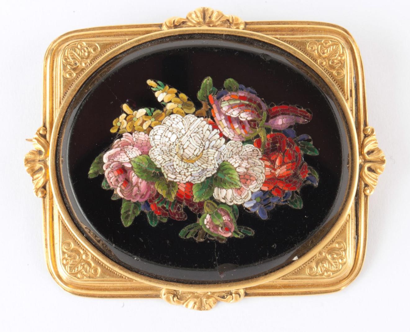 Napoleon III Antique French Gold and Micromosaic Brooch For Sale