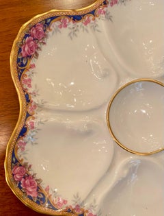 Antiker französischer Austernteller aus Limoges-Porzellan in Gold, Blau und Rosa mit Blumenmuster, ca. 1930