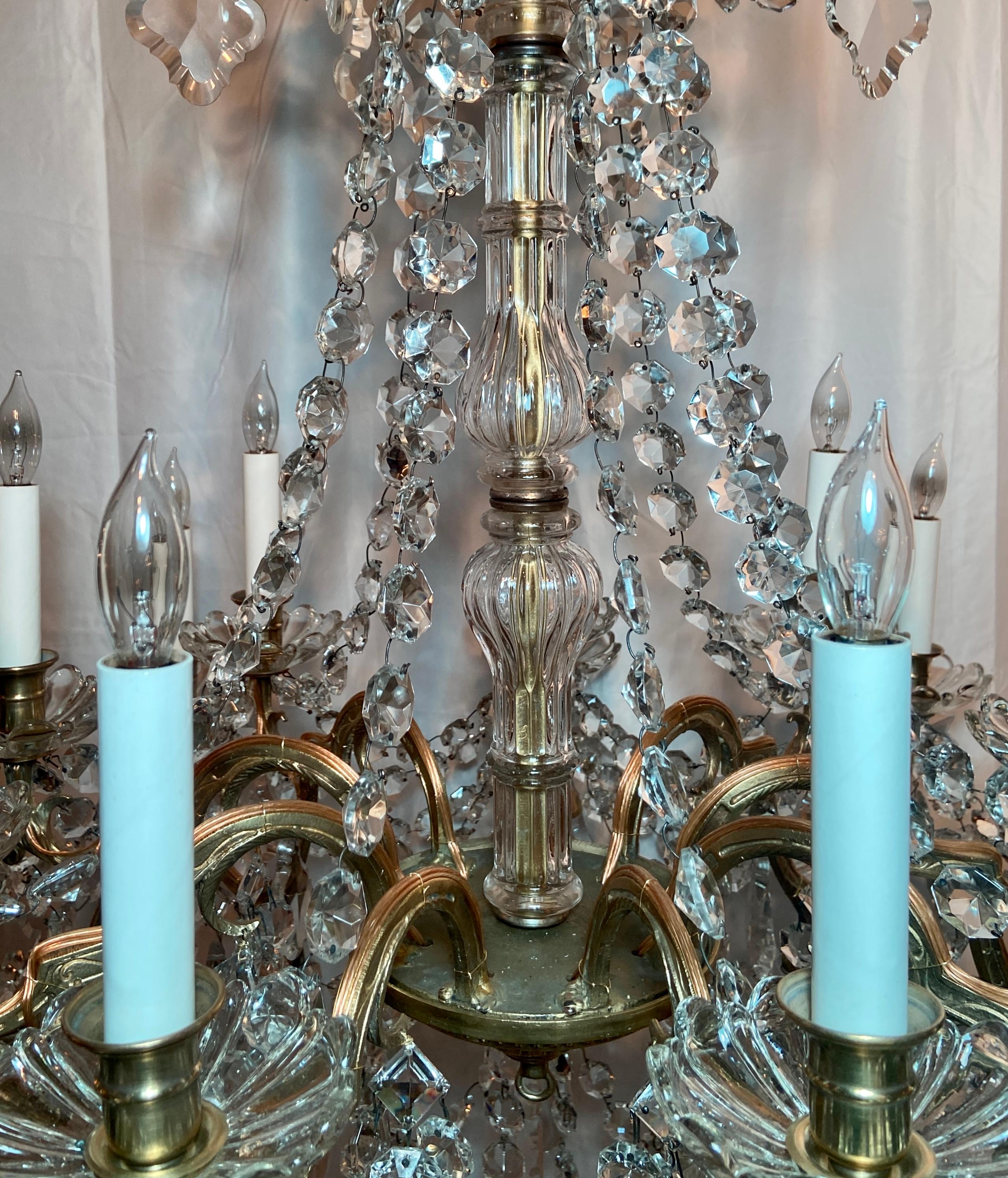 Antique French Gold Bronze and Crystal 18-Light Chandelier, Circa 1920-1930 In Good Condition For Sale In New Orleans, LA