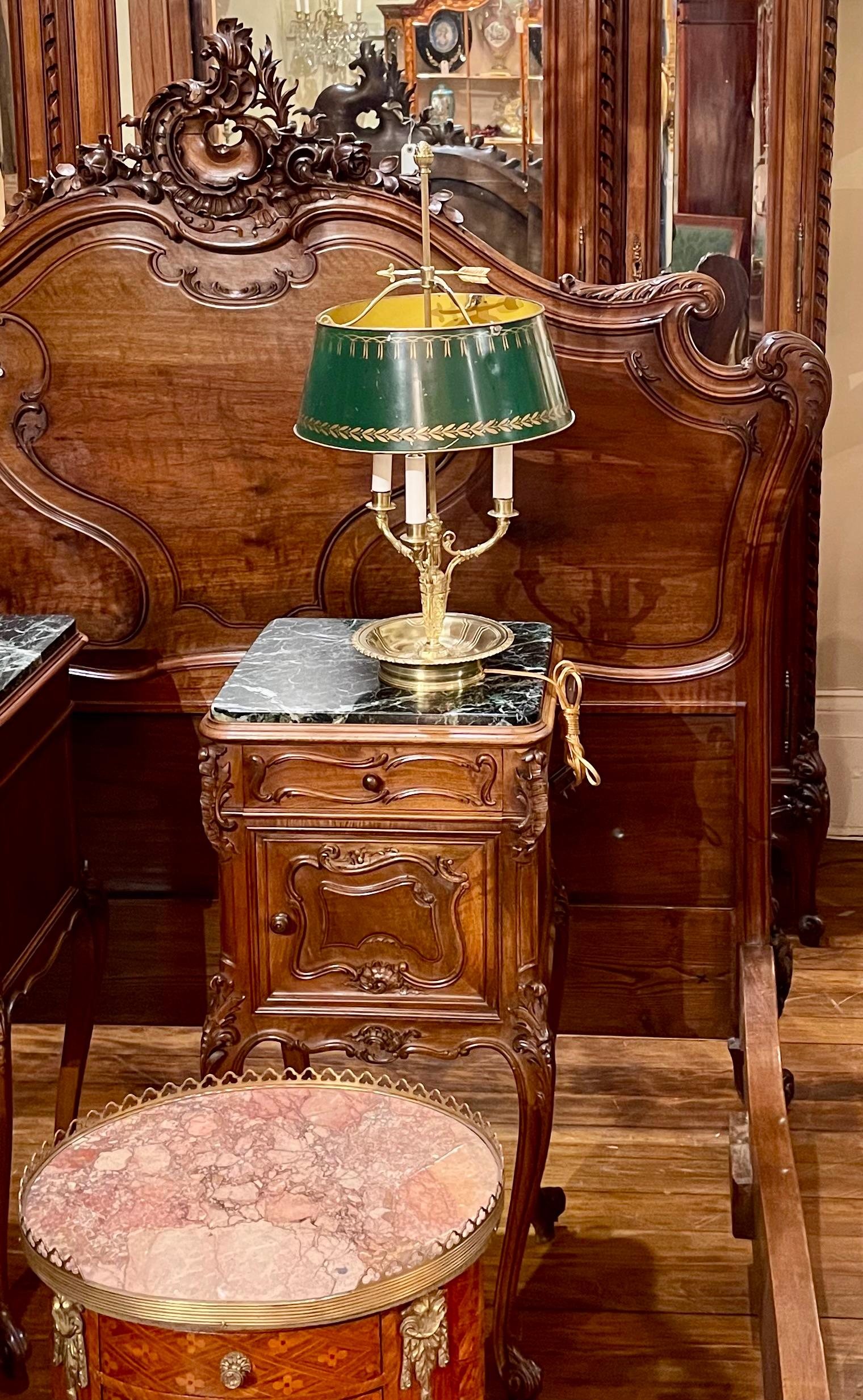 Lampe Bouillotte ancienne en bronze doré, Circa 1930. en vente 2