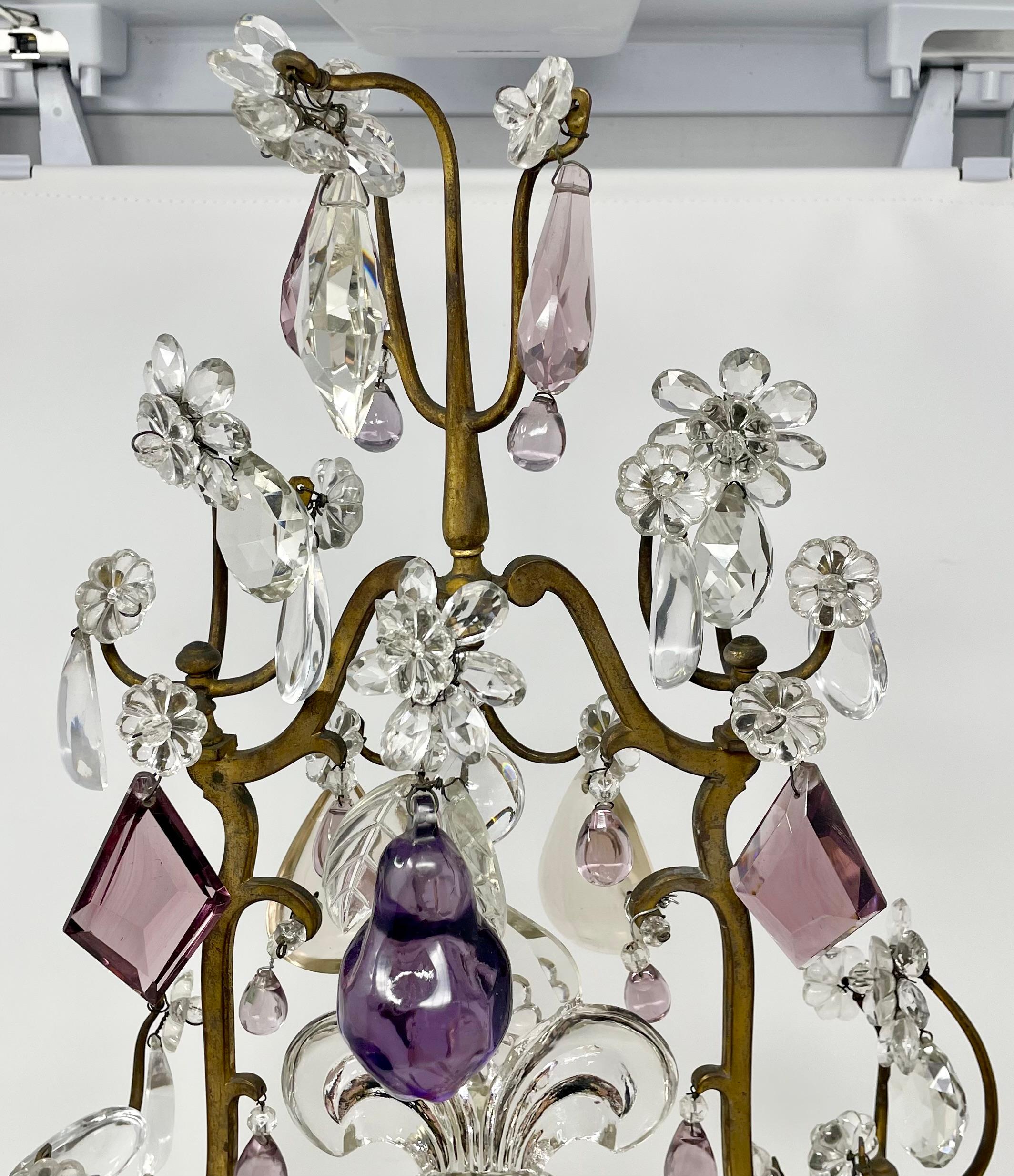 Girandoles anciennes en bronze doré et cristal taillé avec fleur de lys Circa 1900 en vente 4