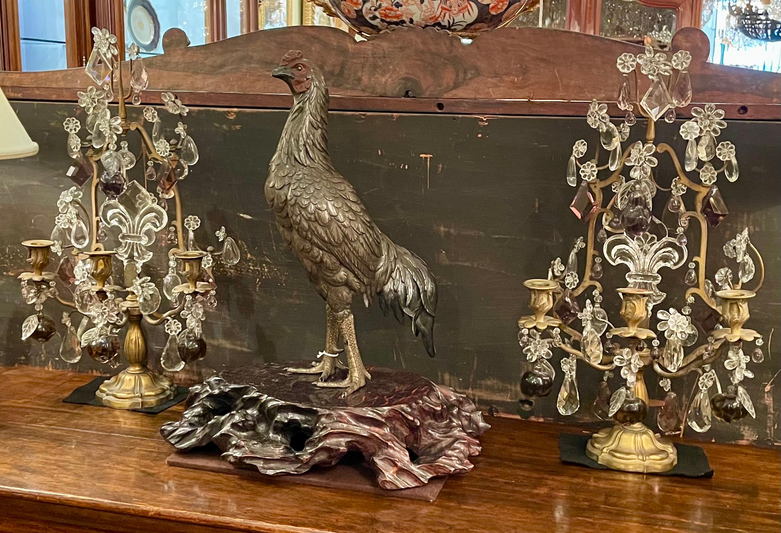 Girandoles anciennes en bronze doré et cristal taillé avec fleur de lys Circa 1900 en vente 9