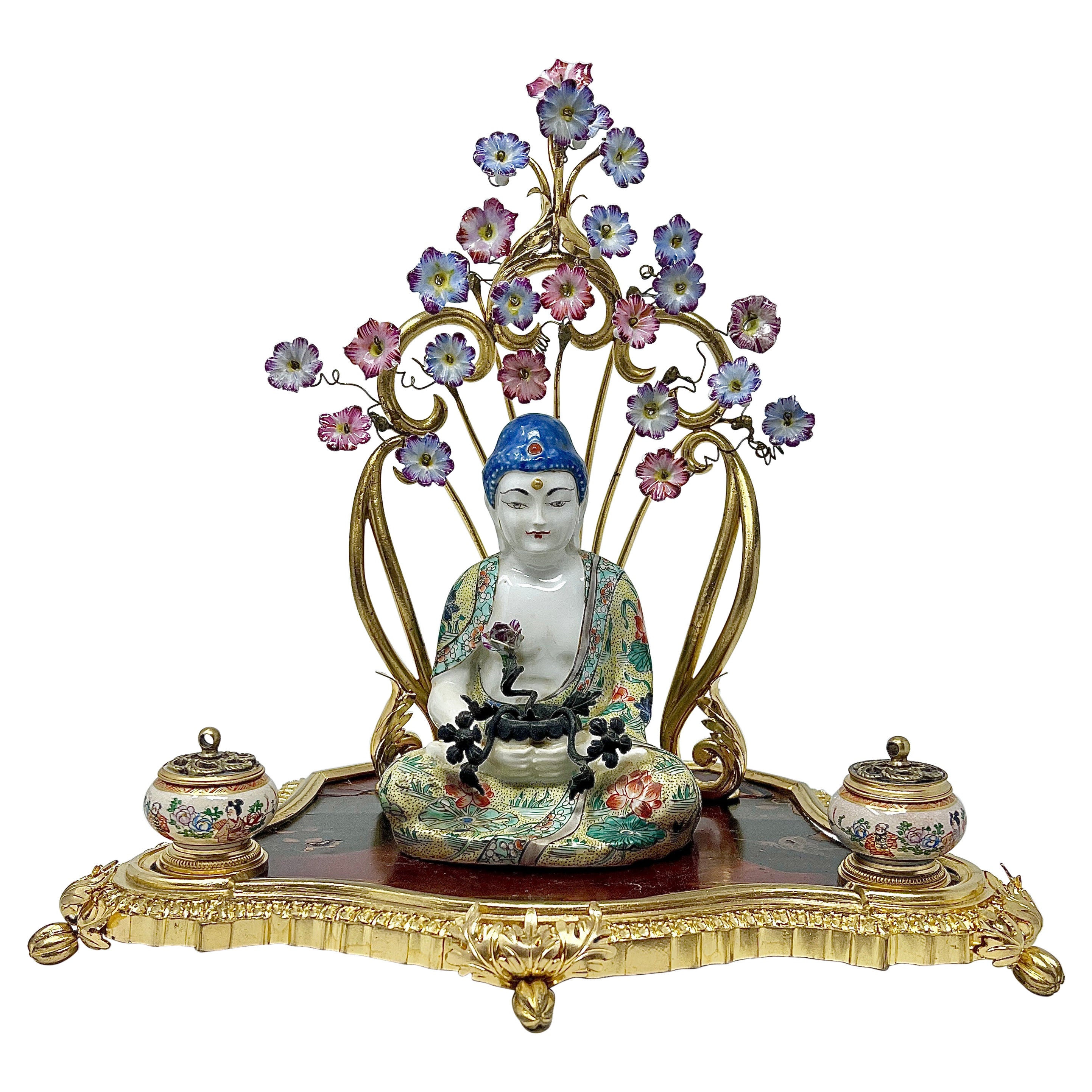 Encrier français ancien en bronze doré, porcelaine et laque peintes à la main, vers 1870 en vente