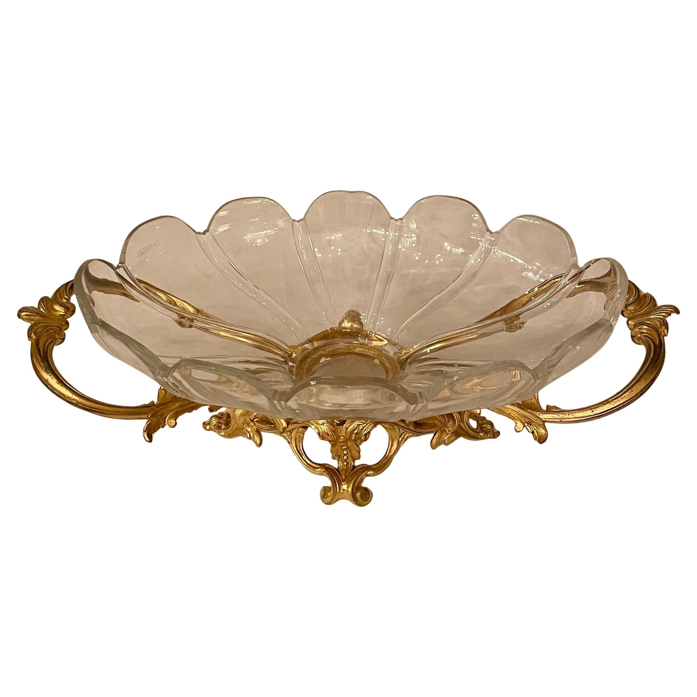 Français Centre de table français ancien « Coupe » en bronze doré et cristal lourd, vers 1860-1880. en vente
