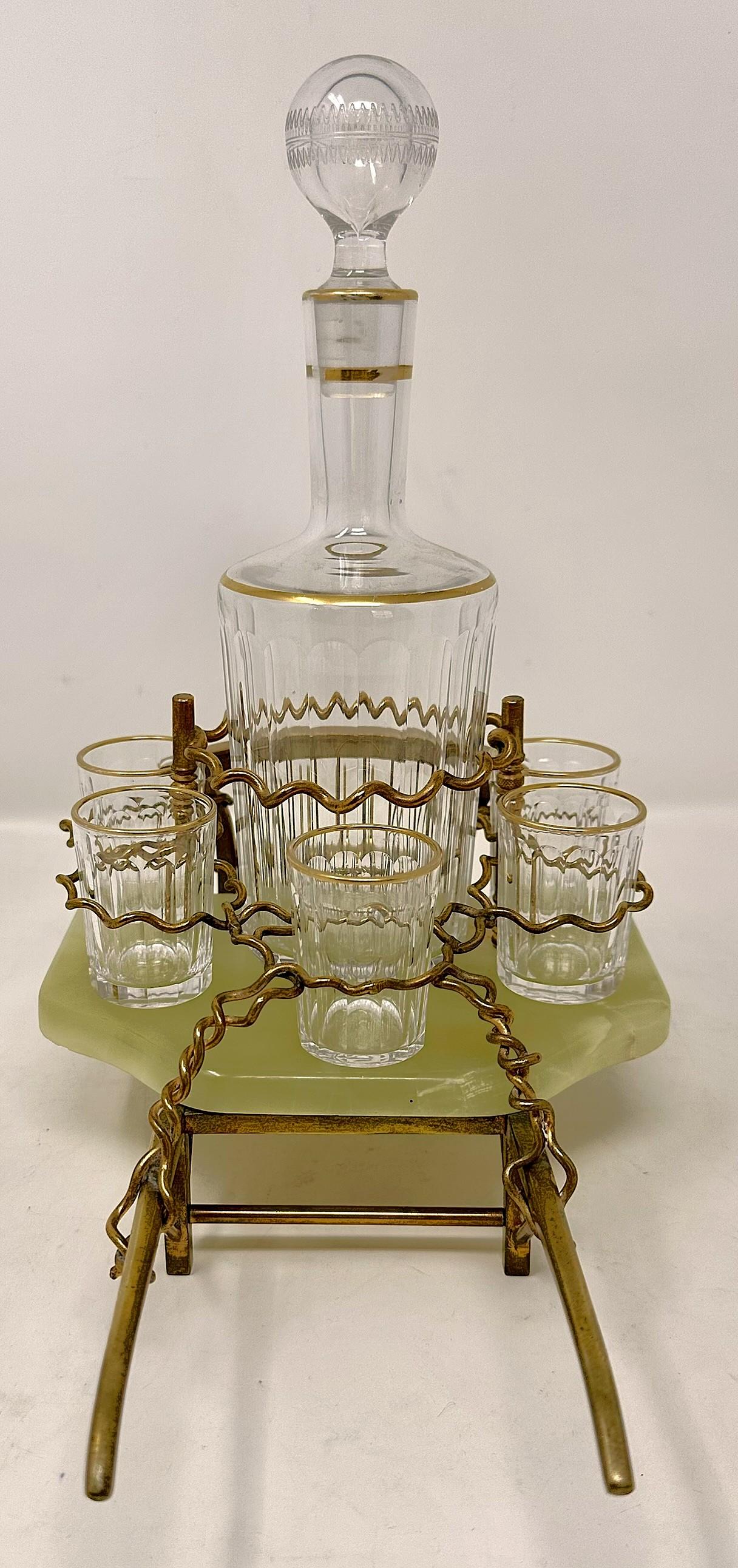 Antique French Goldbronze, Marmor & Kristall Schubkarre Likör Set, CIRCA 1880 im Zustand „Gut“ im Angebot in New Orleans, LA