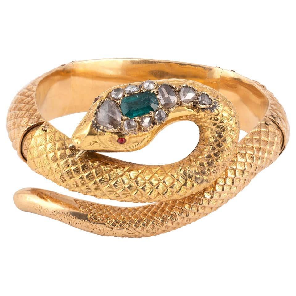 Napoleon III Antique French Gold Diamond and Emerald Bracelet, 1870s