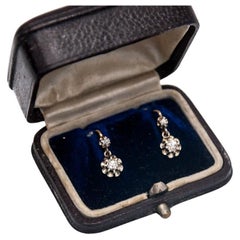 Boucles d'oreilles anciennes en or français avec diamants de taille ancienne 0,68ct circa1930s.