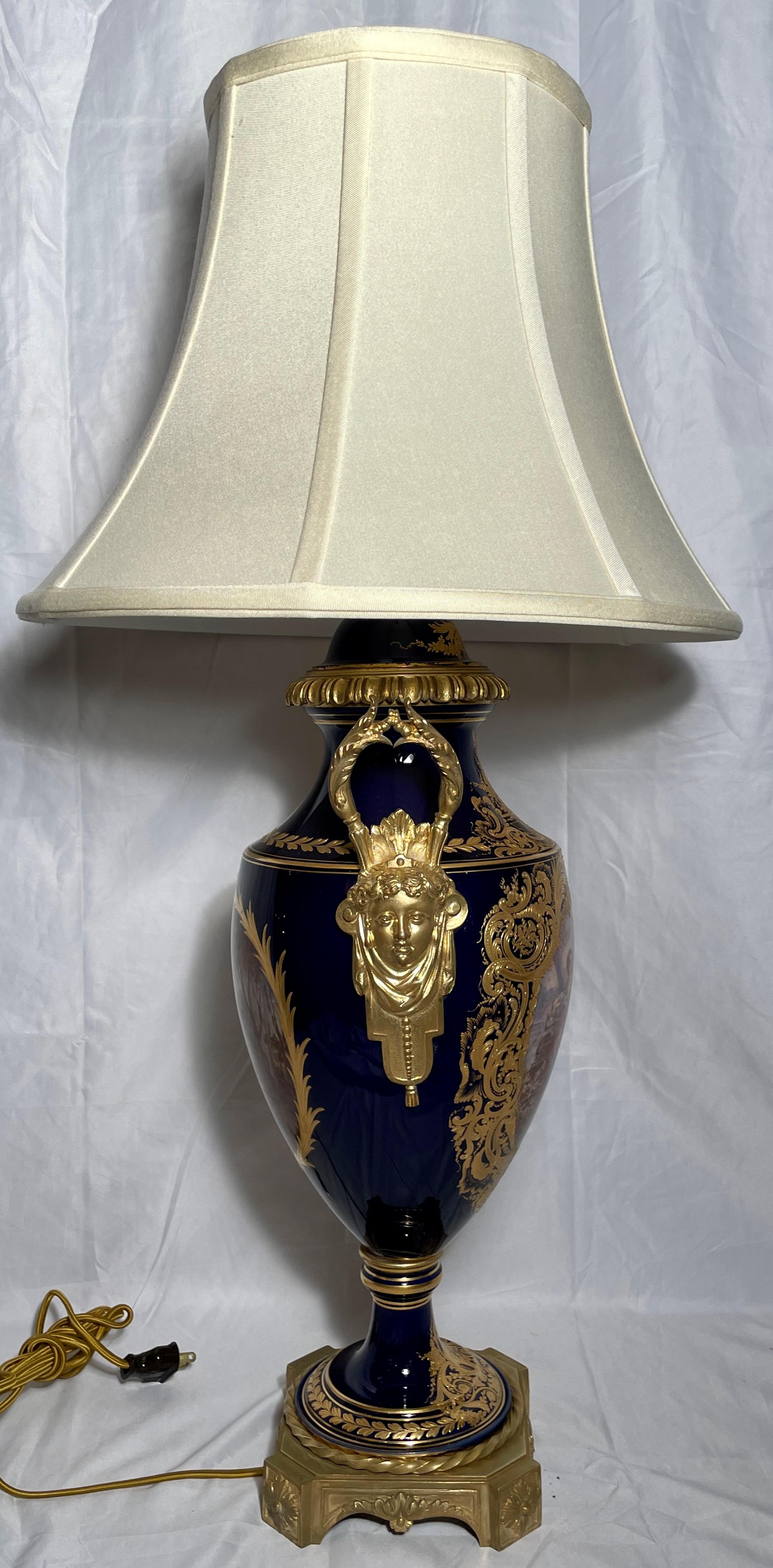Antique French Gold Encrusted Cobalt Sèvres Porcelain Urn Converted to Lamp For Sale 1