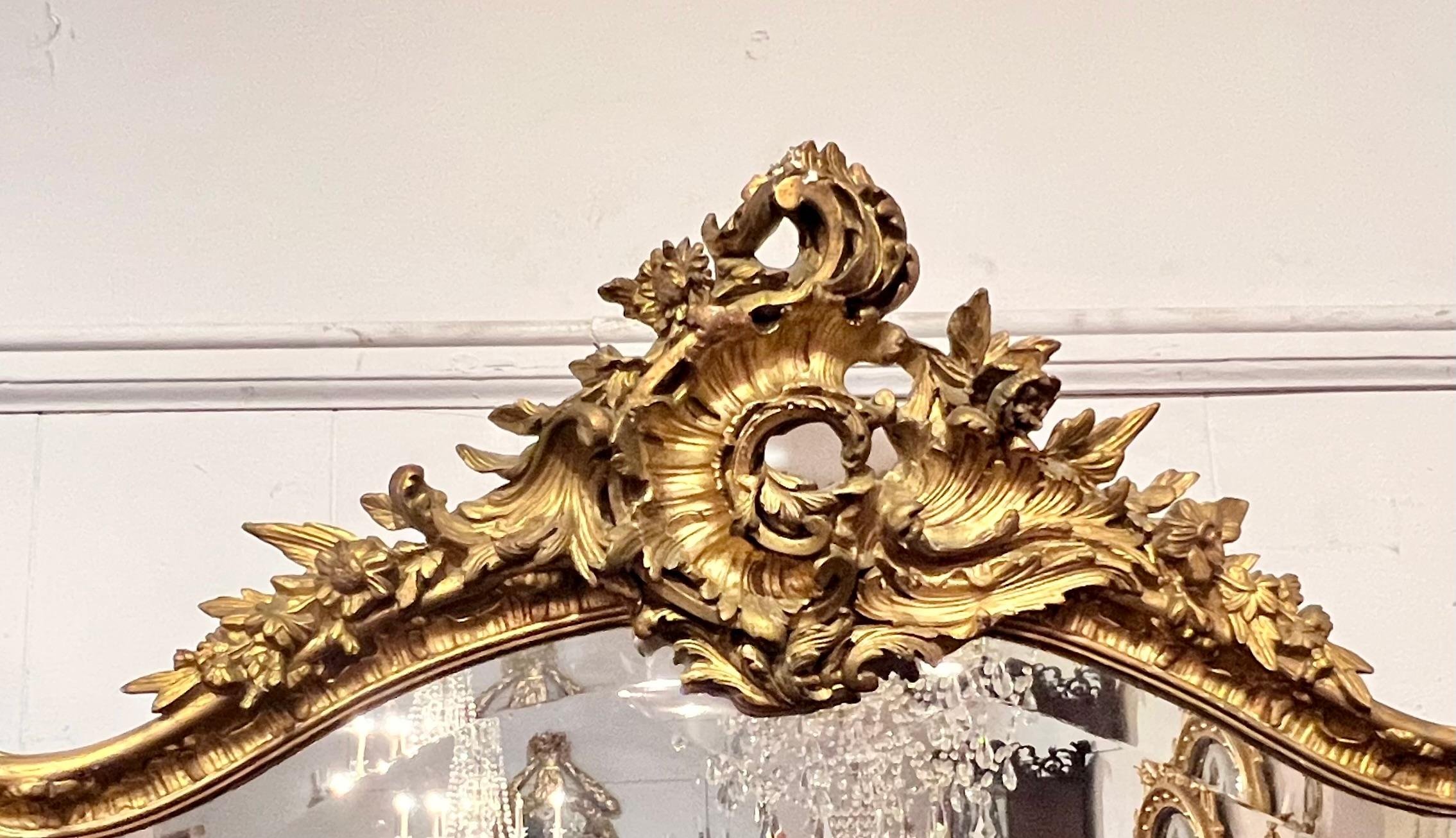 Antique French Gold Leaf Beveled Mirror, circa 1880 In Good Condition For Sale In New Orleans, LA