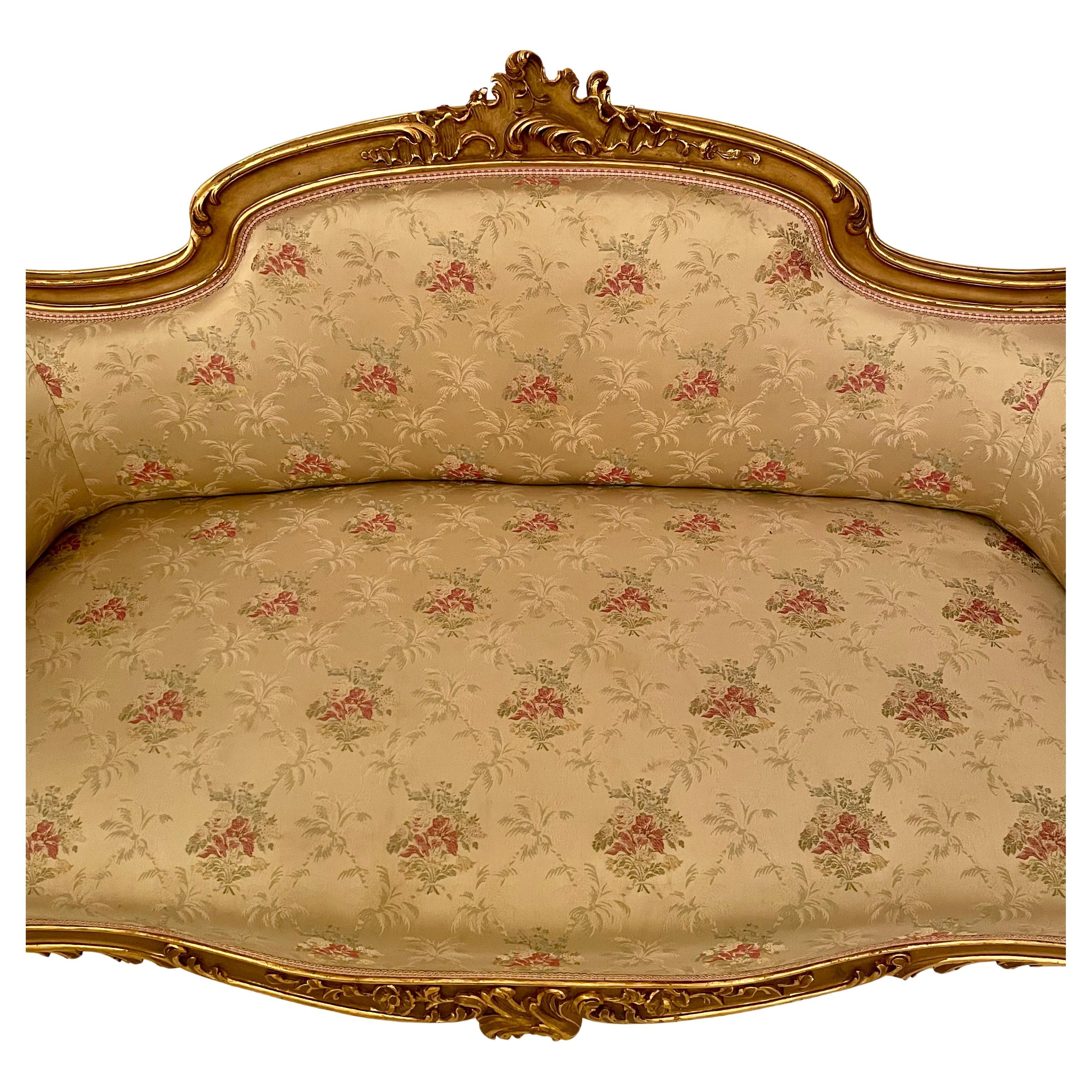XIXe siècle Canapé ancien français à feuilles d'or, Circa 1890. en vente