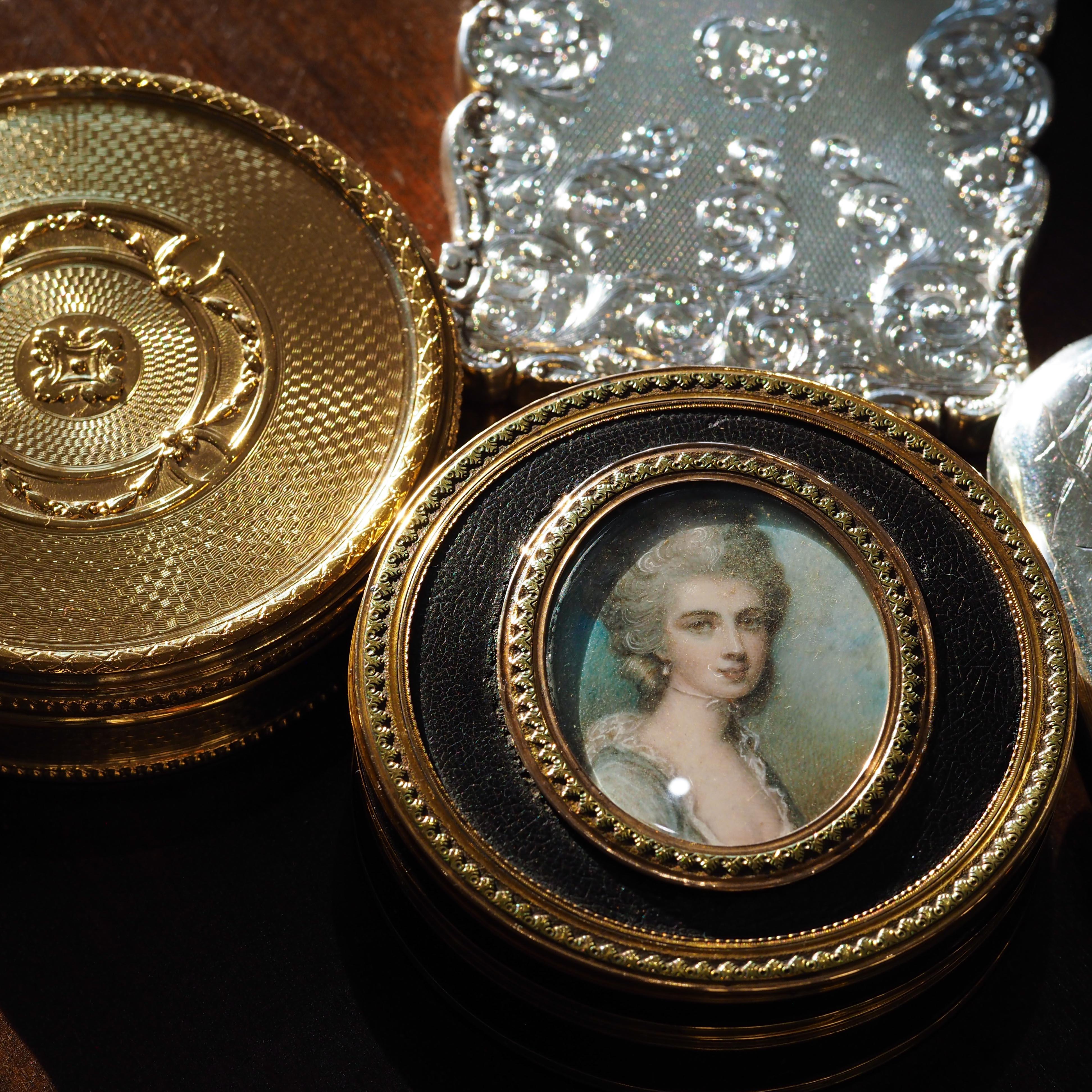 Antique French Gold Mounted Box, Portrait of a Lady Manner of Cosway 18° C. in vendita 2