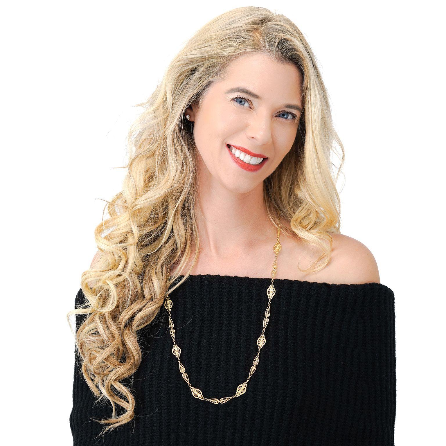 Circa 1880s, 18k, France. This 32-inch-long antique French necklace features stylish handmade filigree elements. Dressed up or down, the look is Gallic Town and Country chic at its vintage best. A very versatile accessory (think multiples), it can