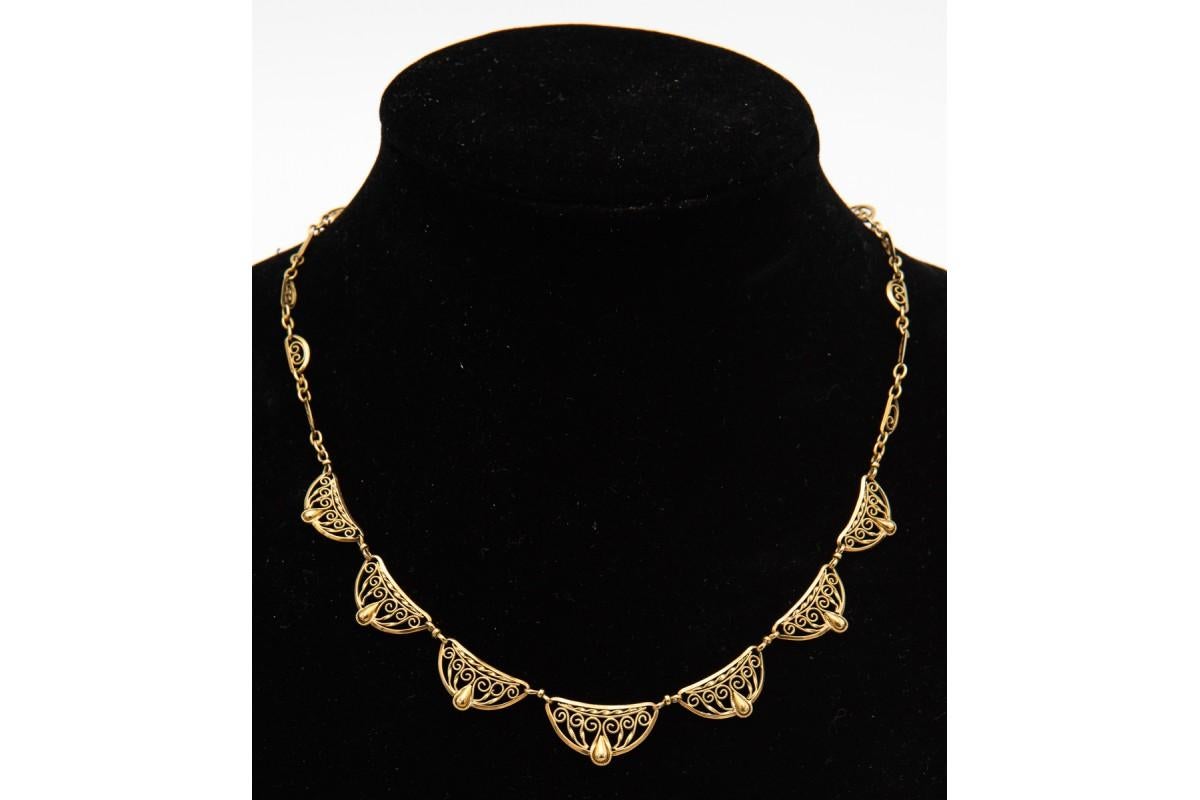 Women's or Men's Antique French Golden Necklace in original case, France, circa 1910. For Sale