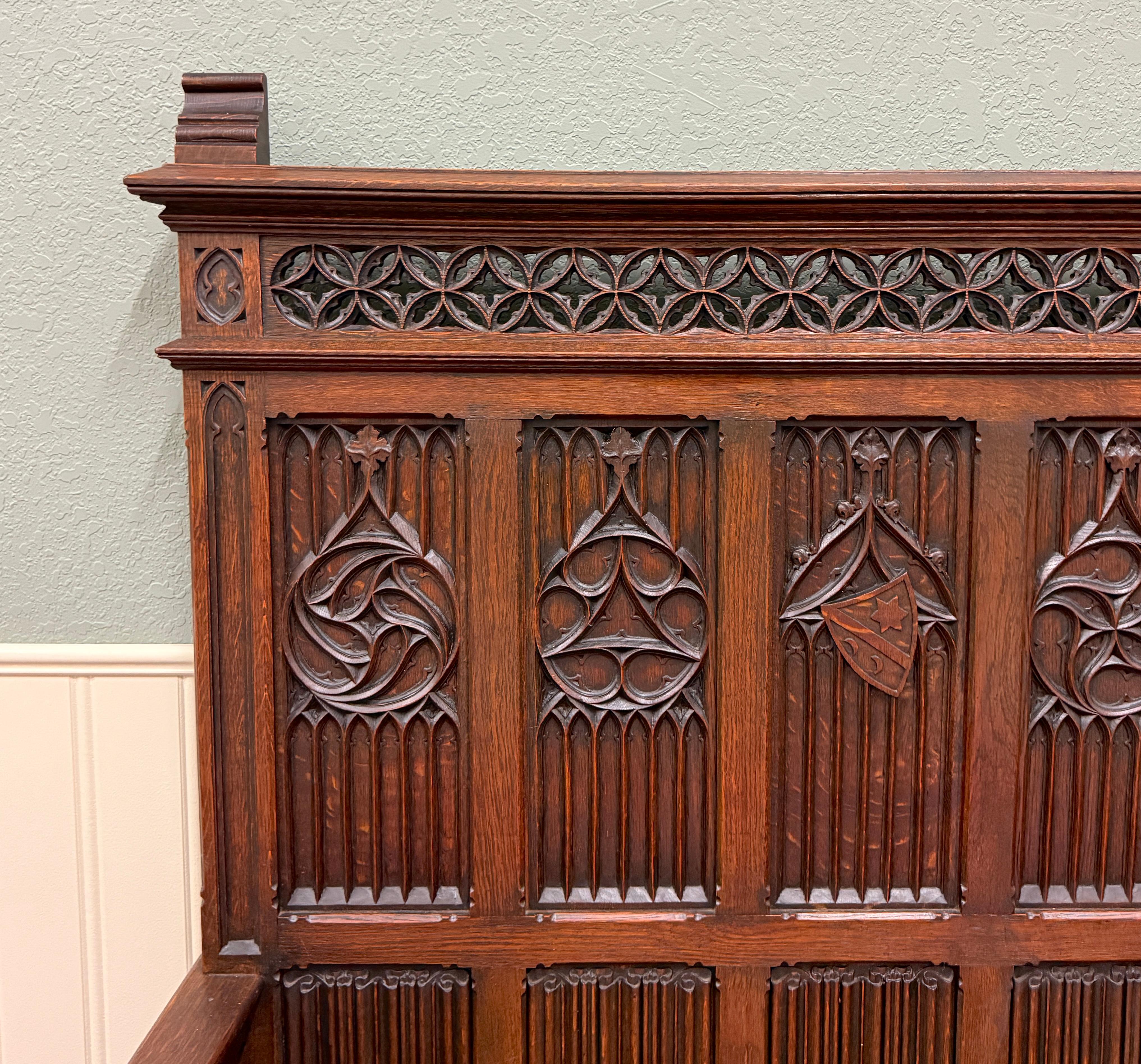 Antique French Gothic Bench Settee Oak Arches Linen Fold Lift Top Seat c. 1900 For Sale 5