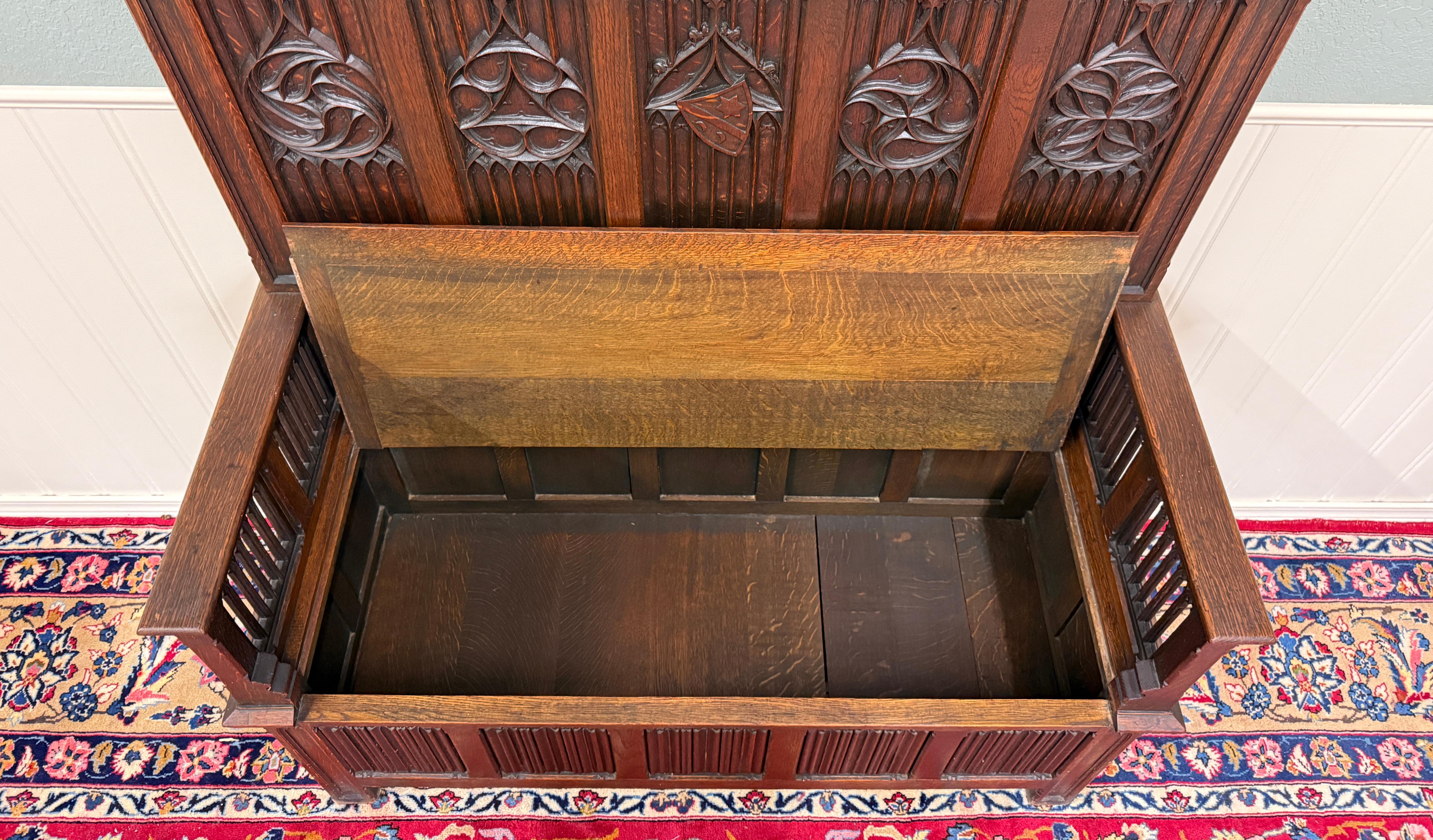 Antique French Gothic Bench Settee Oak Arches Linen Fold Lift Top Seat c. 1900 For Sale 7