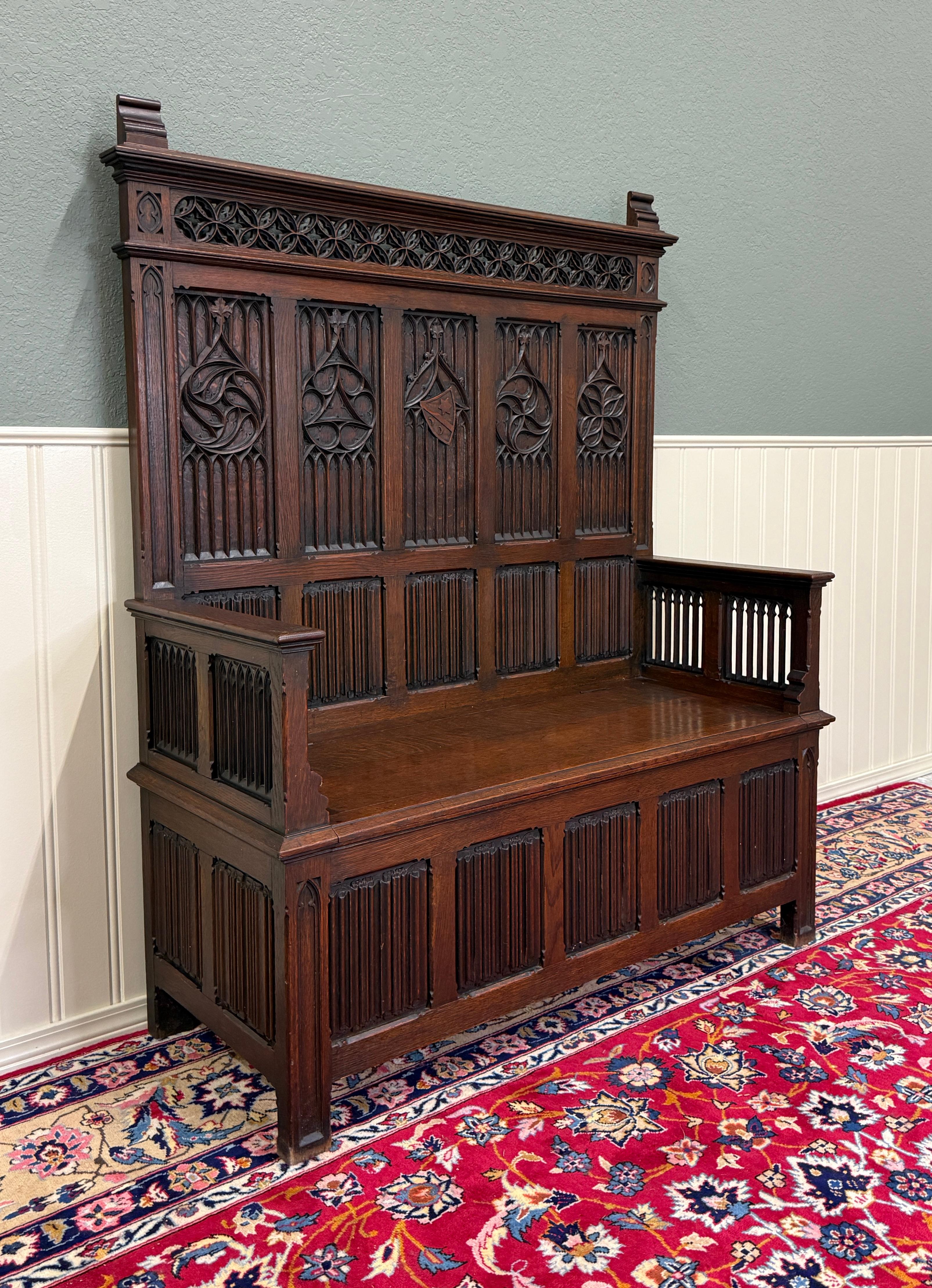 Antique French Gothic Bench Settee Oak Arches Linen Fold Lift Top Seat c. 1900 For Sale 12