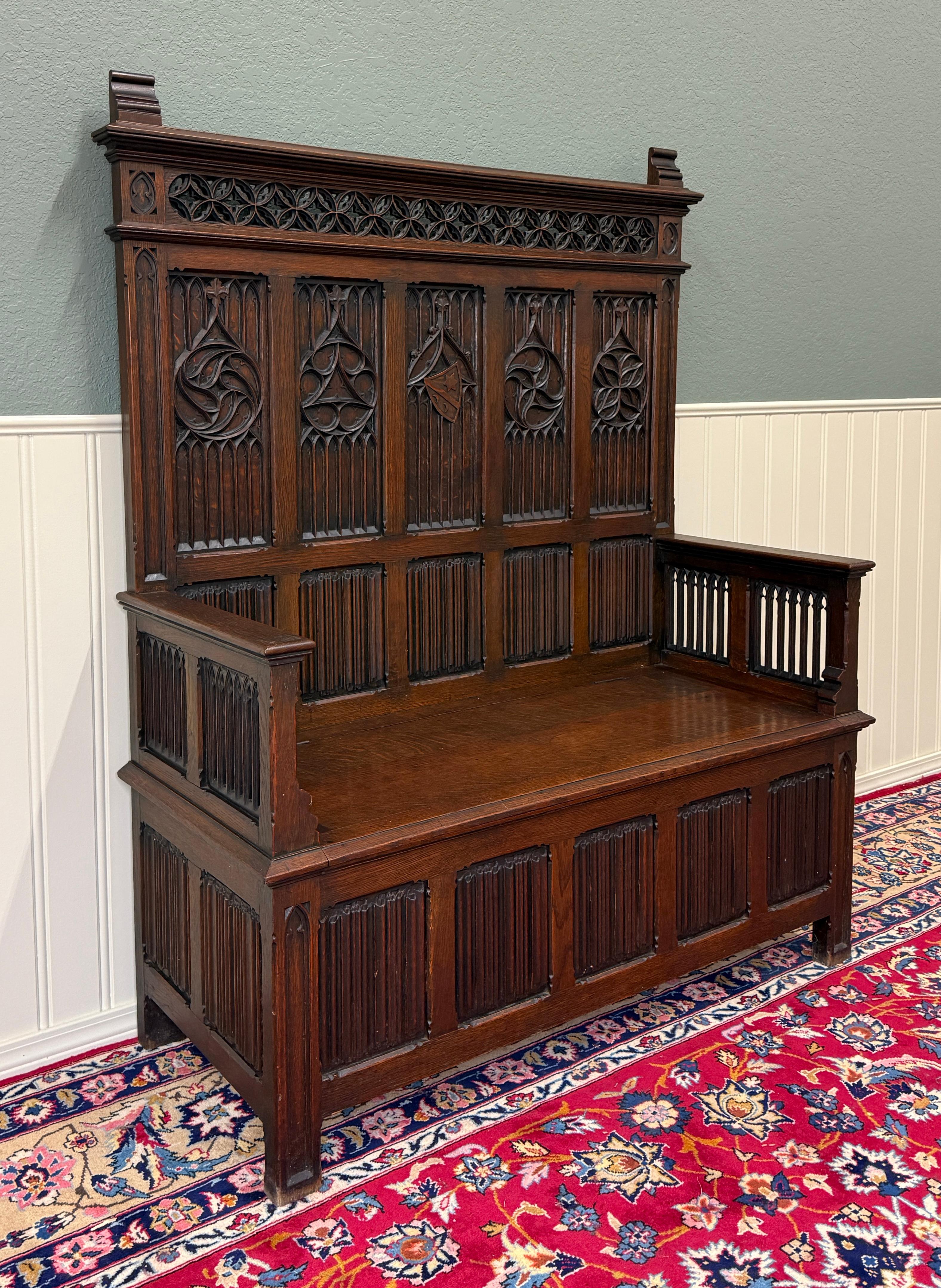 Early 20th Century Antique French Gothic Bench Settee Oak Arches Linen Fold Lift Top Seat c. 1900 For Sale
