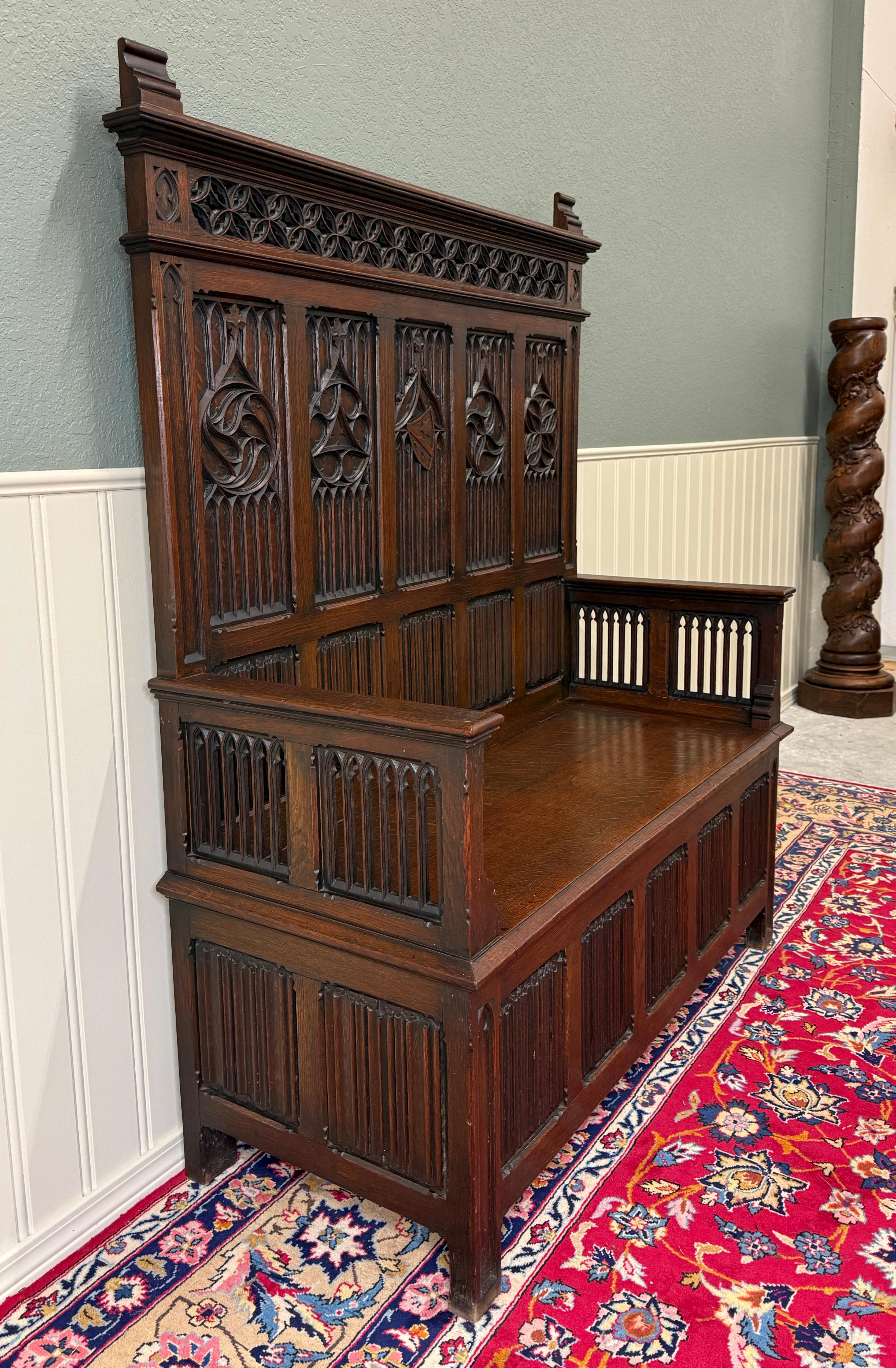 Antique French Gothic Bench Settee Oak Arches Linen Fold Lift Top Seat c. 1900 For Sale 1