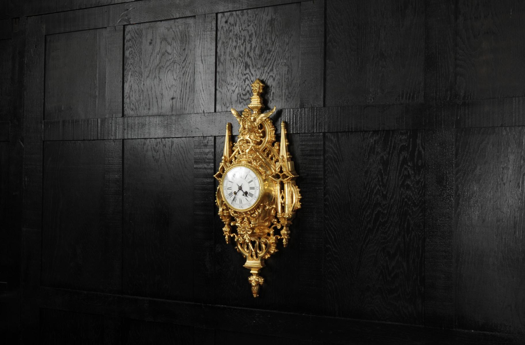 Antique French Gothic Cartel Wall Clock - Raro - Totalmente restaurado - Henri Riondet Gótico en venta