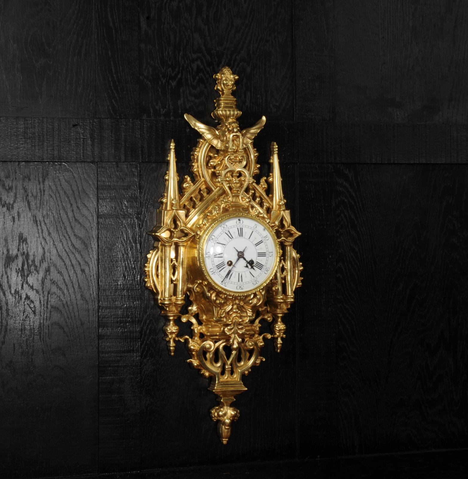 Antique French Gothic Cartel Wall Clock - Raro - Totalmente restaurado - Henri Riondet Francés en venta