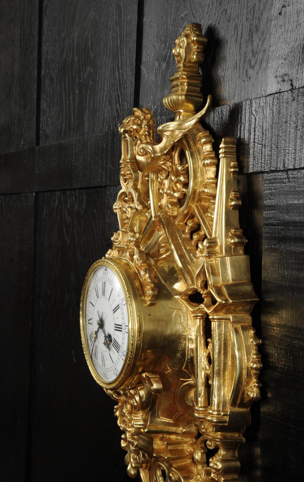 Antique French Gothic Cartel Wall Clock - Raro - Totalmente restaurado - Henri Riondet en Bueno estado para la venta en Belper, Derbyshire