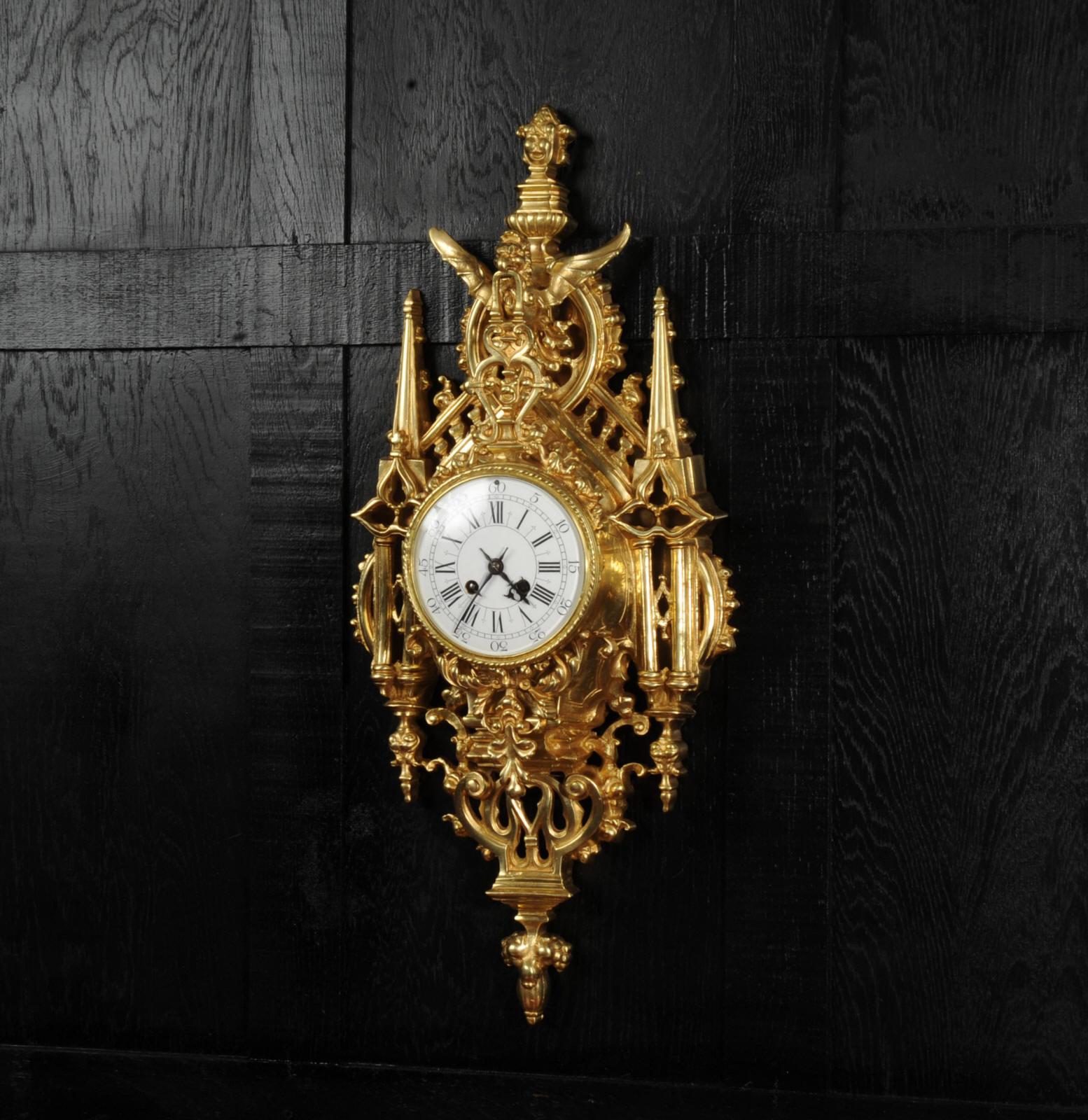 Antique French Gothic Cartel Wall Clock - Raro - Totalmente restaurado - Henri Riondet siglo XIX en venta