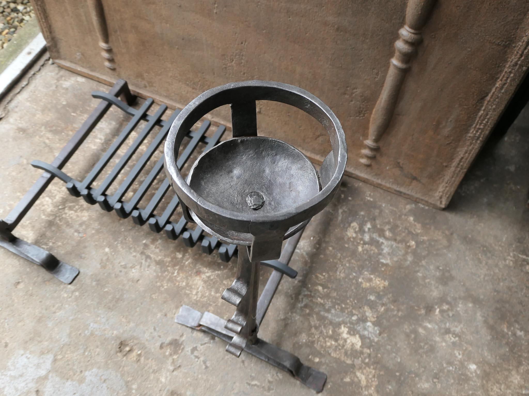 Antique French Gothic Fireplace Grate or Fire Basket, 17th - 18th Century For Sale 2