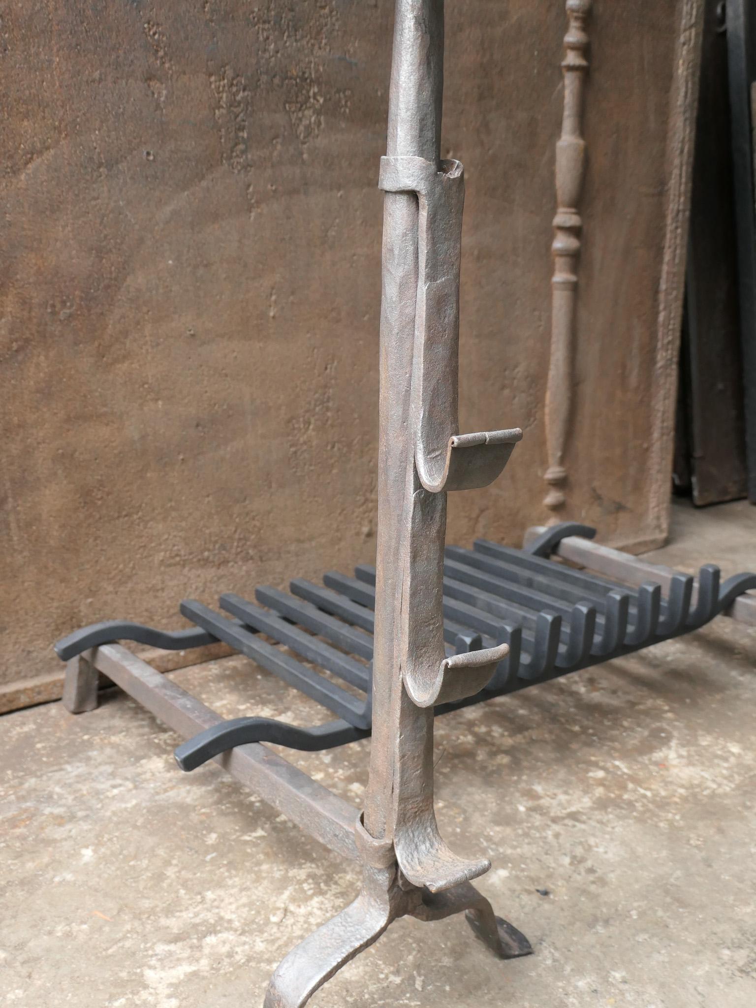 Antique French Gothic Fireplace Grate or Fire Basket, 17th Century For Sale 5