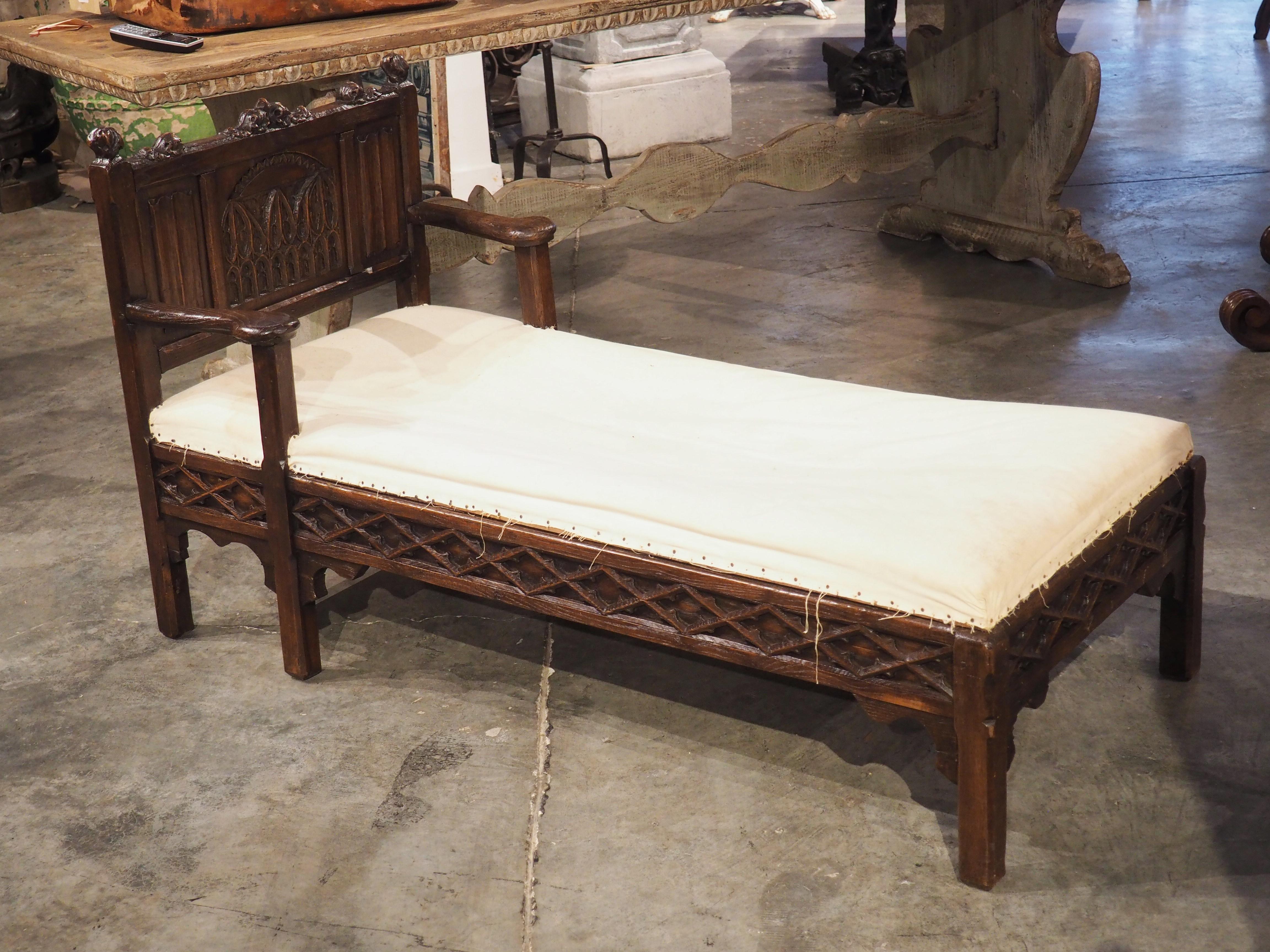 Antique French Gothic Oak Chaise Longue, Circa 1870 For Sale 2