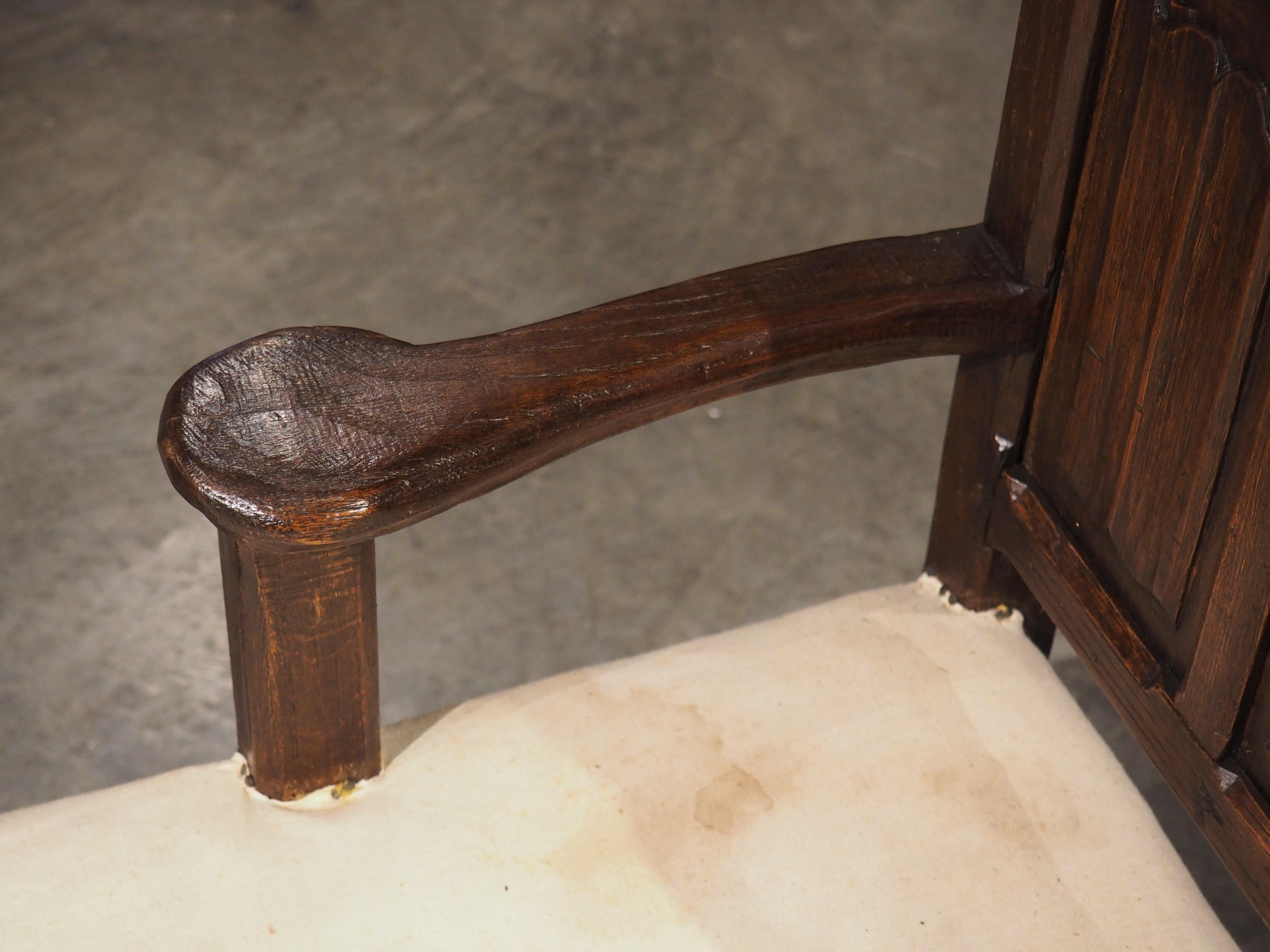Textile Ancienne chaise longue gothique française en chêne, vers 1870 en vente