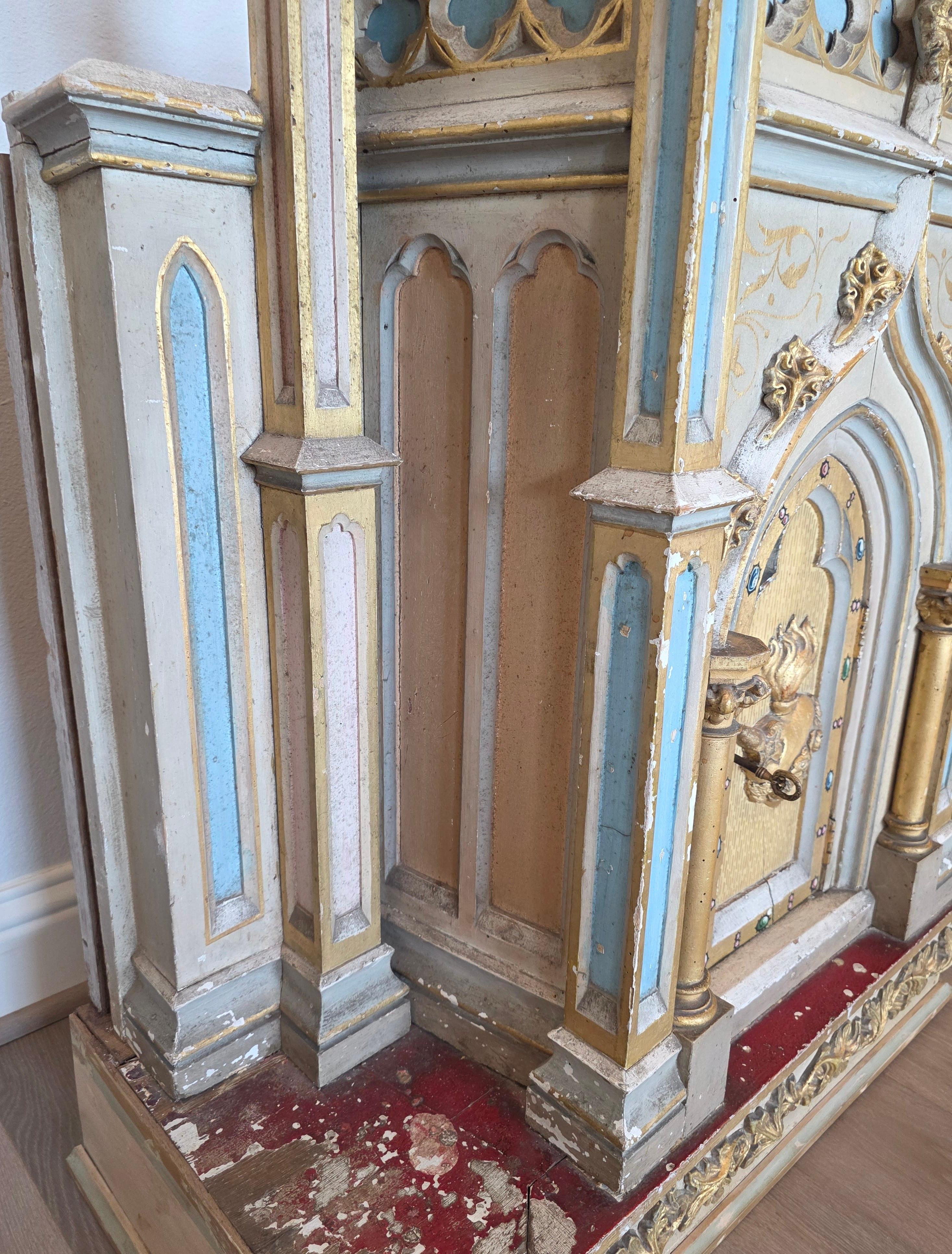 Antique French Gothic Revival Church Tabernacle Cabinet Cathedral Altar Shrine en vente 6