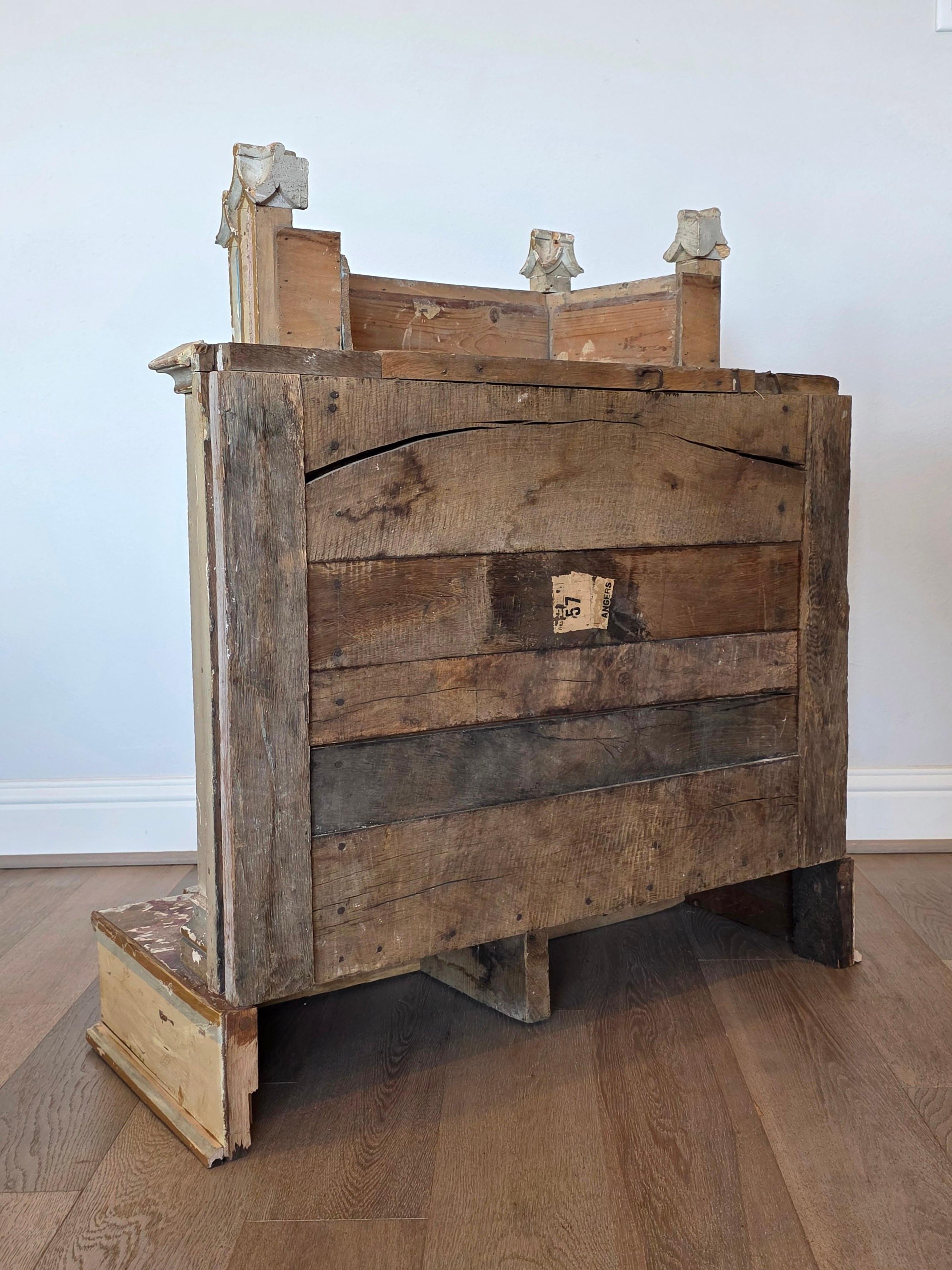 Antique French Gothic Revival Church Tabernacle Cabinet Cathedral Altar Shrine en vente 8