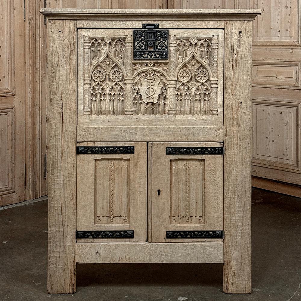 Antique French Gothic Revival Dry Bar ~ Raised Cabinet in Stripped Oak In Good Condition For Sale In Dallas, TX