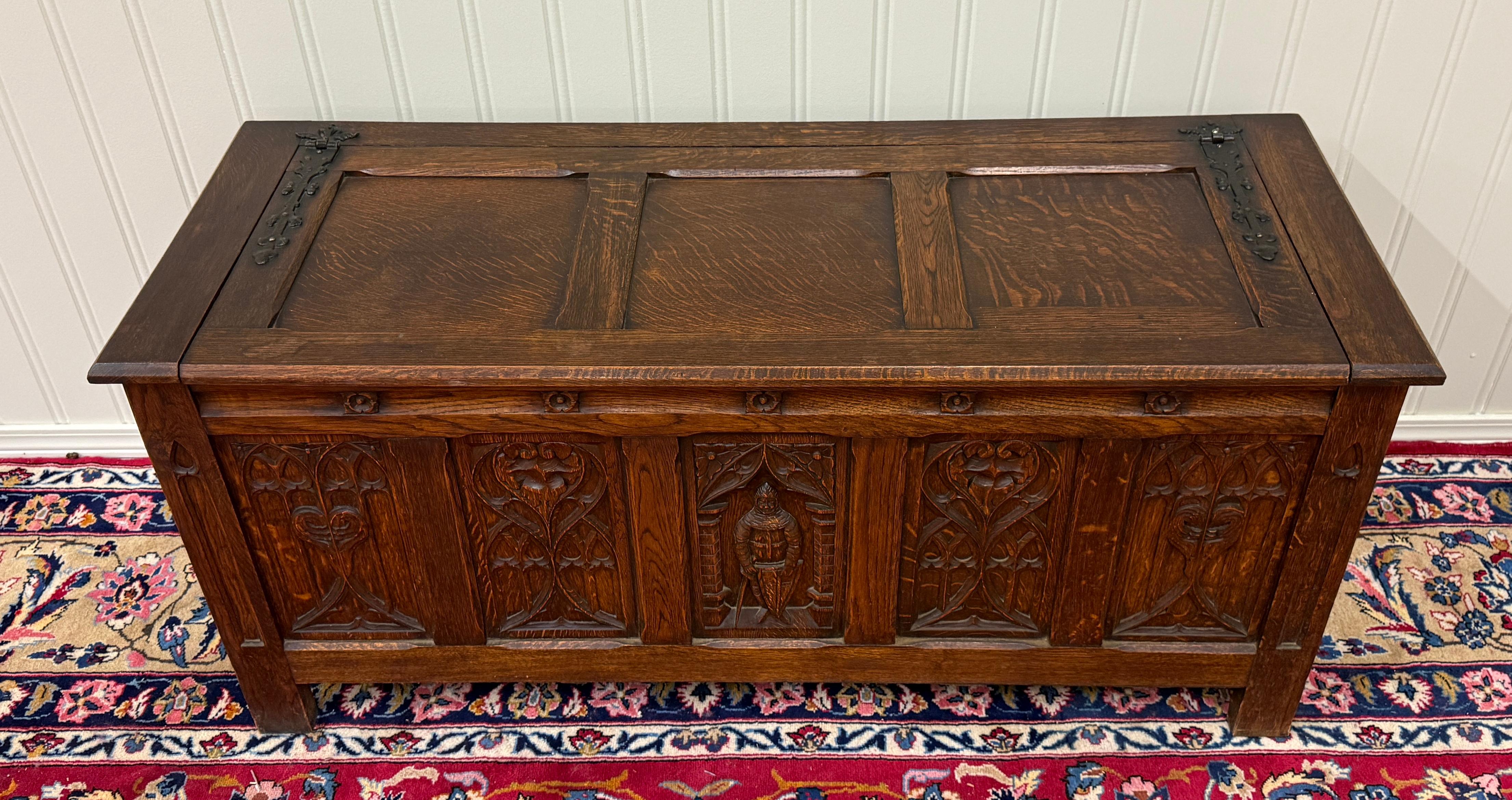 Sculpté Antique French Gothic Trunk Chest Blanket Box Storage Coffer Knights Oak 19thC en vente