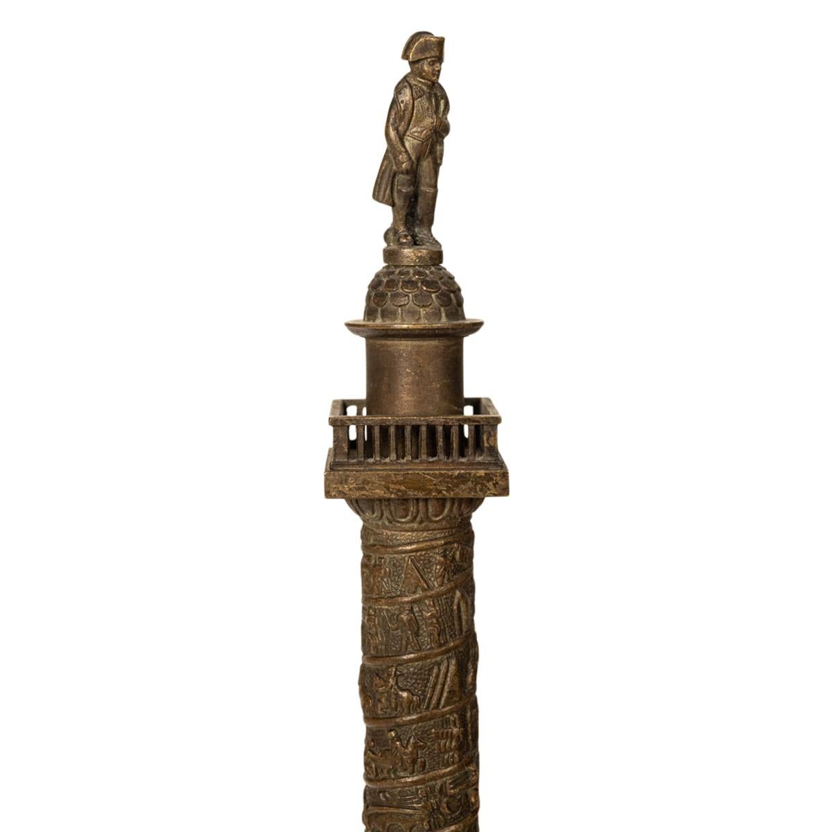 Antique French Grand Tour Bronze Desk Statua Scultura Napoleone Colonna Vendome in vendita 6