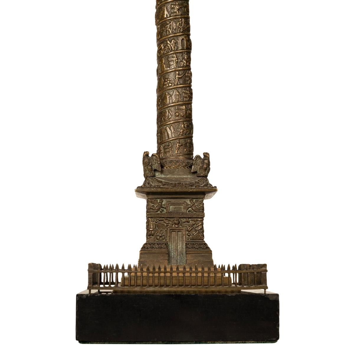 Antique French Grand Tour Bronze Desk Statua Scultura Napoleone Colonna Vendome in vendita 10