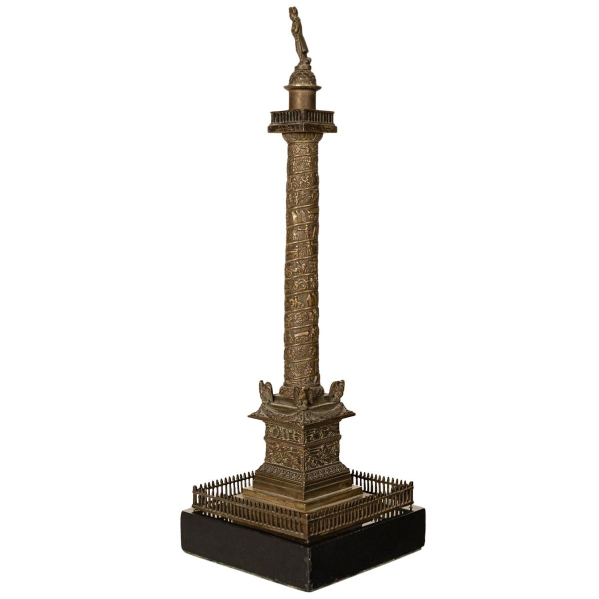 Antique French Grand Tour Bronze Desk Statua Scultura Napoleone Colonna Vendome in vendita 1