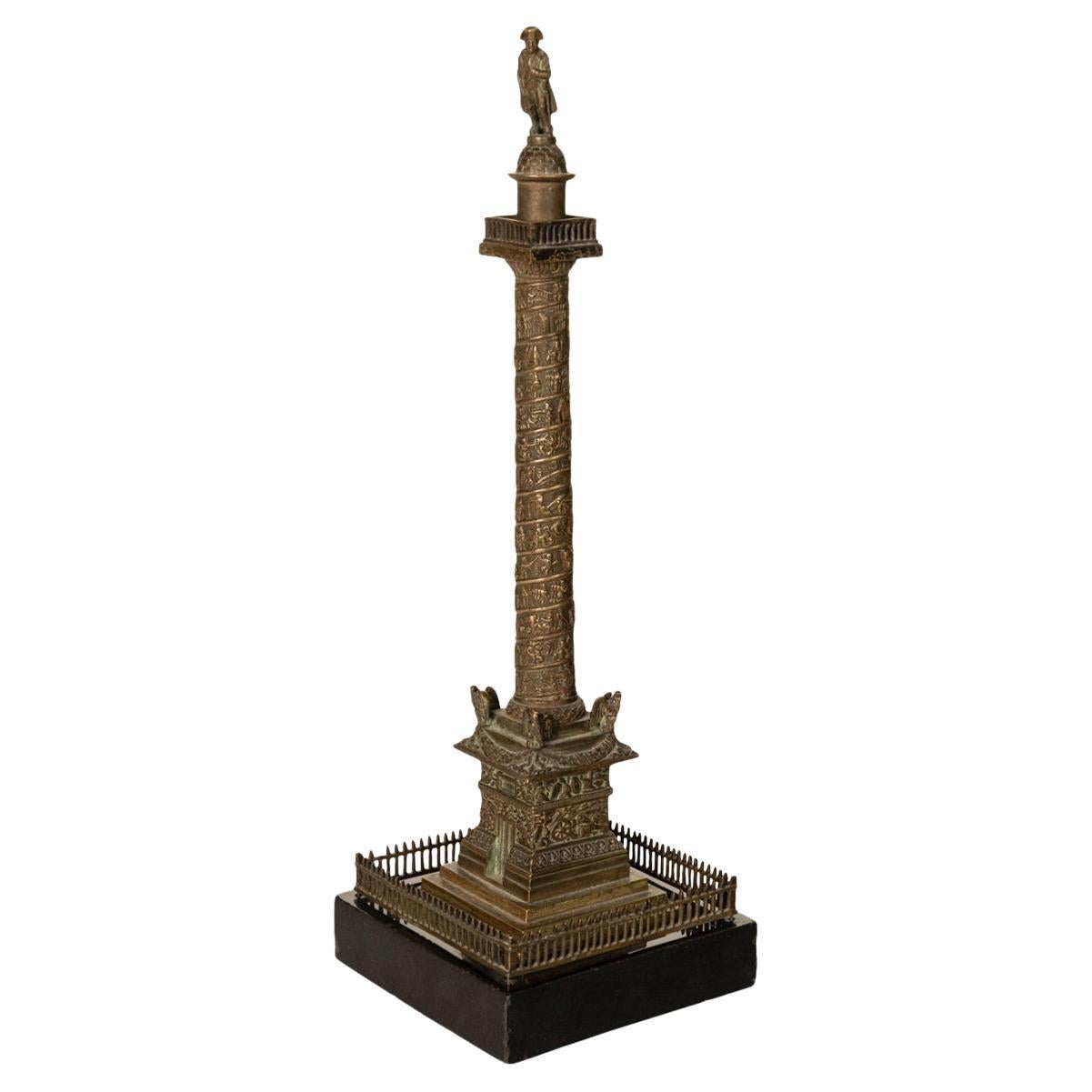 Antike französische Grand Tour Bronze-Schreibtischstatue-Skulptur Napoleon-Säulen Vendome aus Bronze